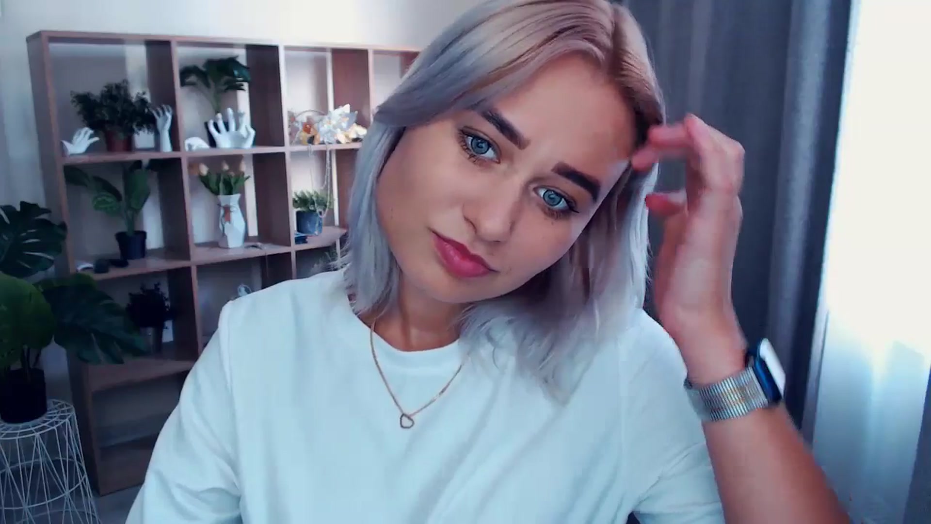 Gallery image thumbnail from Kukla_kolduna's myfreecams stream on, 07/21/2024, 16:38 image 8 of 20