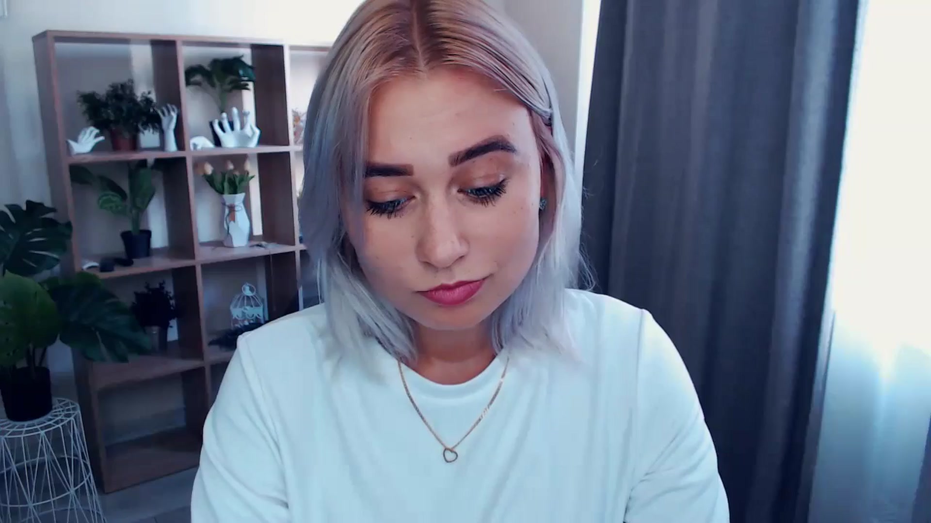 Gallery image thumbnail from Kukla_kolduna's myfreecams stream on, 07/21/2024, 16:38 image 6 of 20