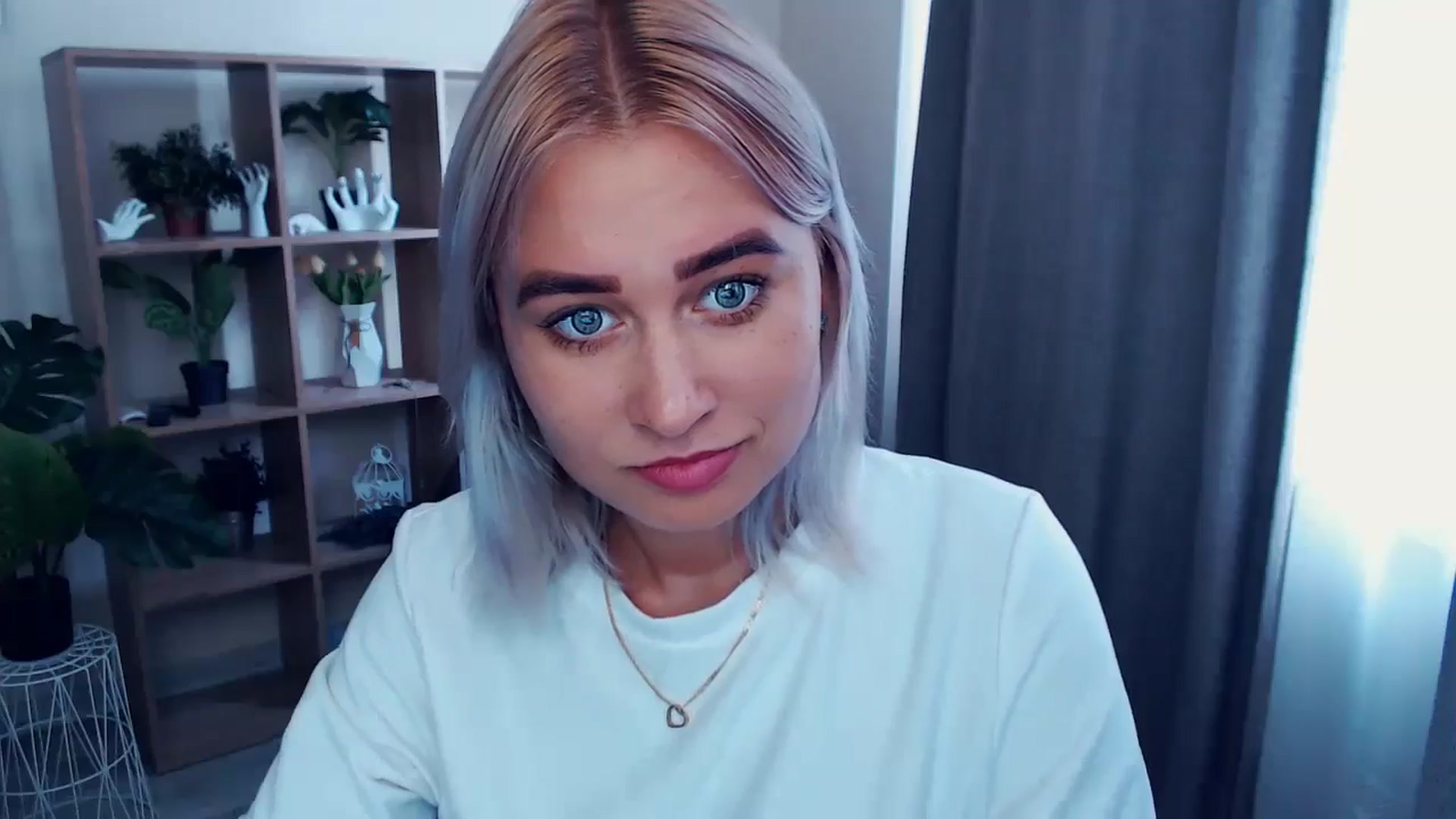 Gallery image thumbnail from Kukla_kolduna's myfreecams stream on, 07/21/2024, 16:38 image 10 of 20