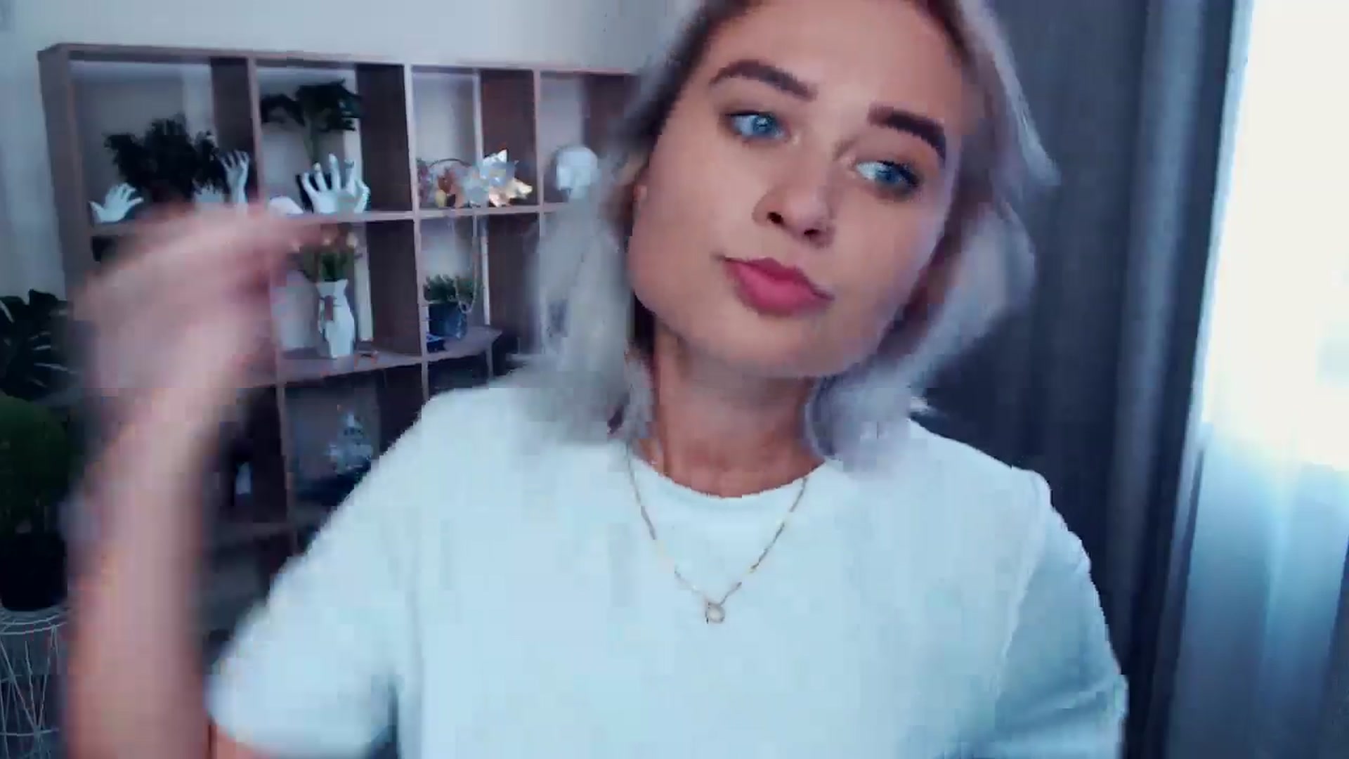 Gallery image thumbnail from Kukla_kolduna's myfreecams stream on, 07/21/2024, 16:38 image 17 of 20