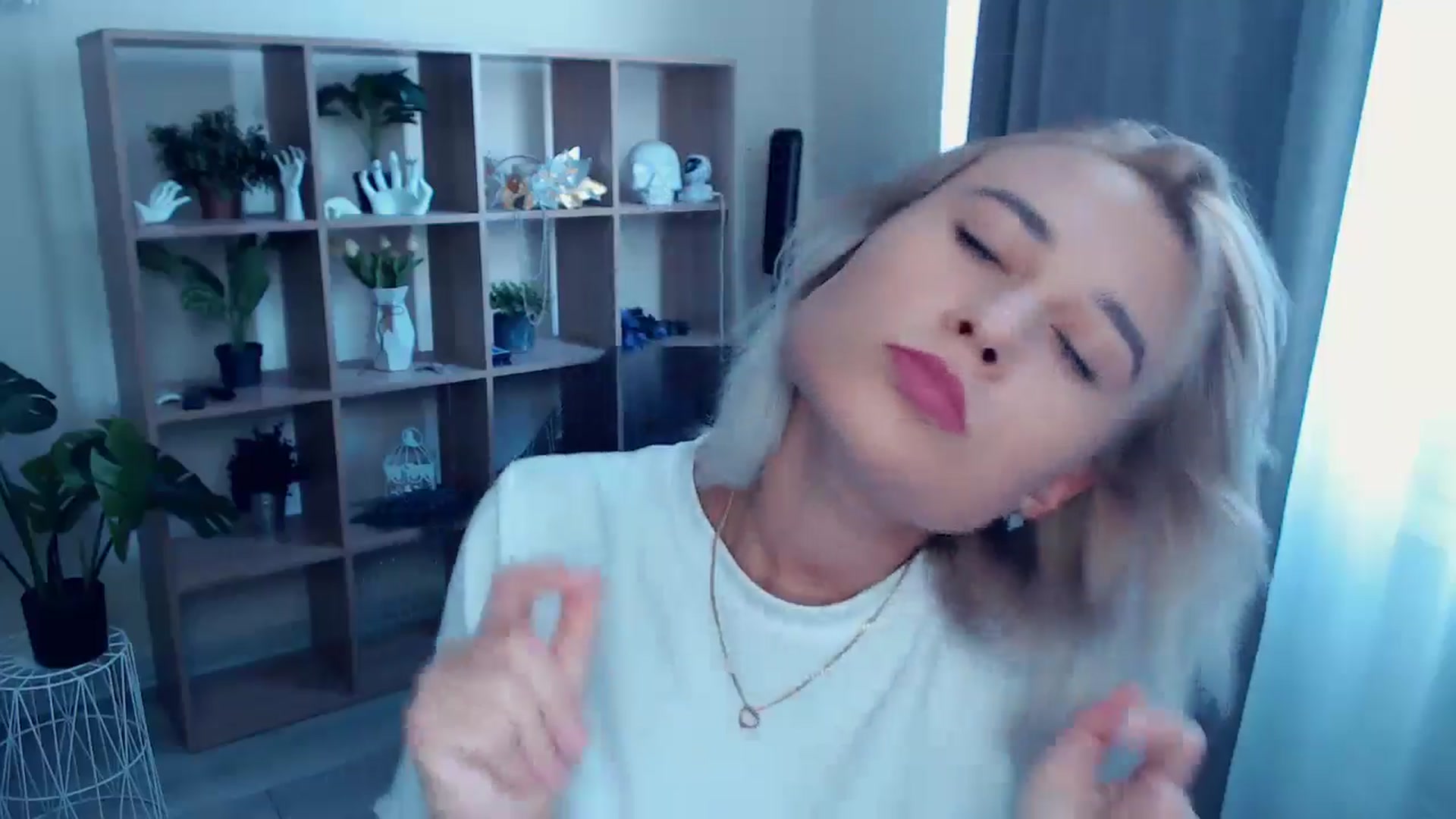 Gallery image thumbnail from Kukla_kolduna's myfreecams stream on, 07/24/2024, 15:19 image 13 of 20
