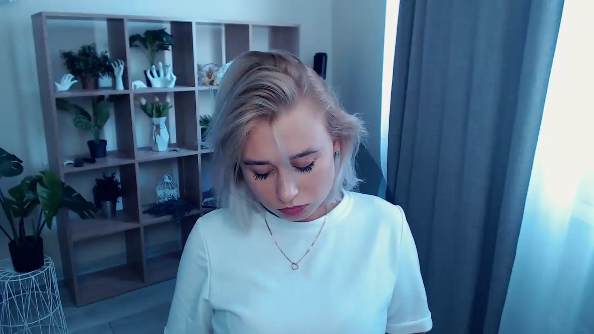 Gallery image thumbnail from Kukla_kolduna's myfreecams stream on, 07/24/2024, 15:19 image 12 of 20