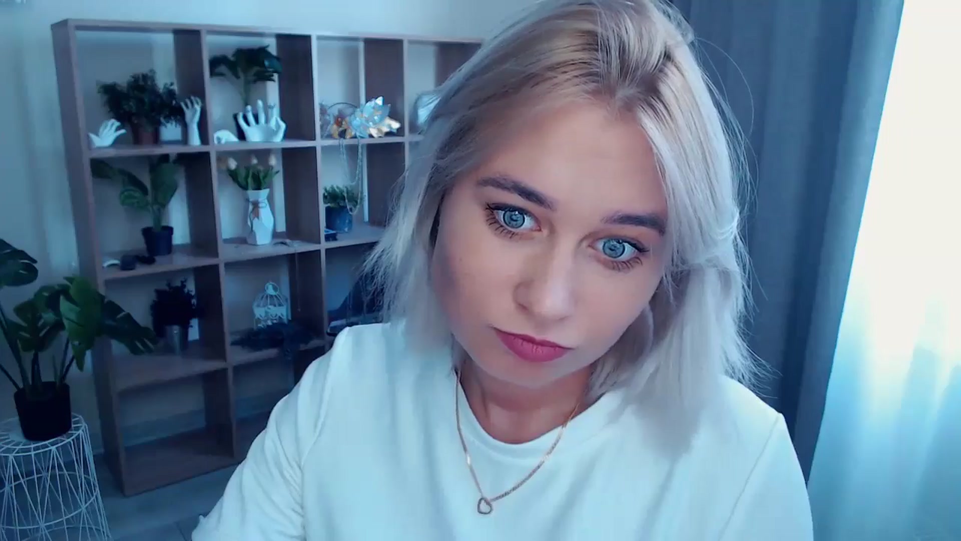 Gallery image thumbnail from Kukla_kolduna's myfreecams stream on, 07/24/2024, 15:19 image 7 of 20