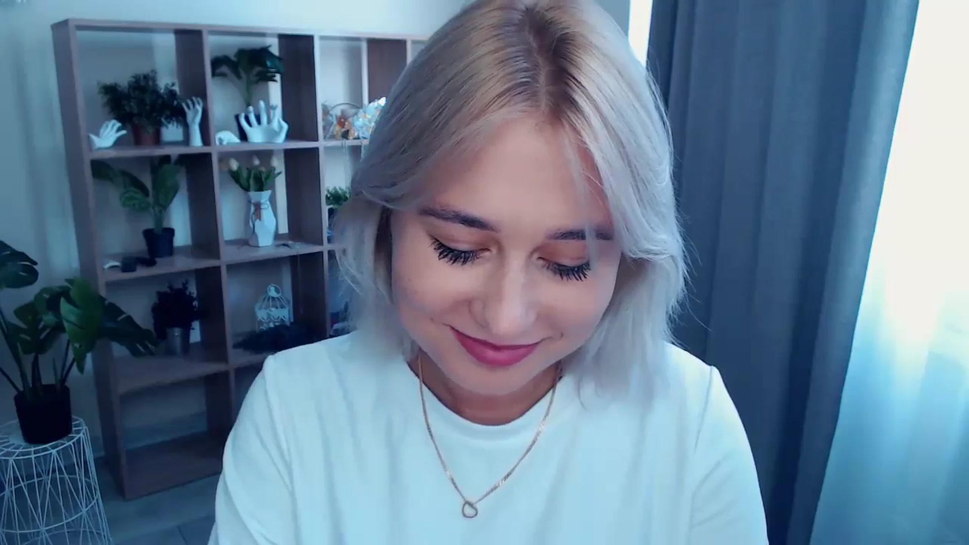 Gallery image thumbnail from Kukla_kolduna's myfreecams stream on, 07/24/2024, 15:19 image 15 of 20