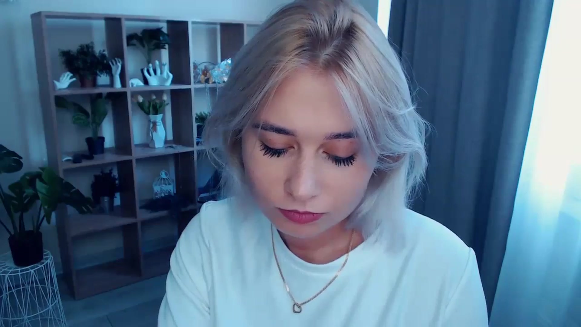 Gallery image thumbnail from Kukla_kolduna's myfreecams stream on, 07/24/2024, 15:19 image 9 of 20