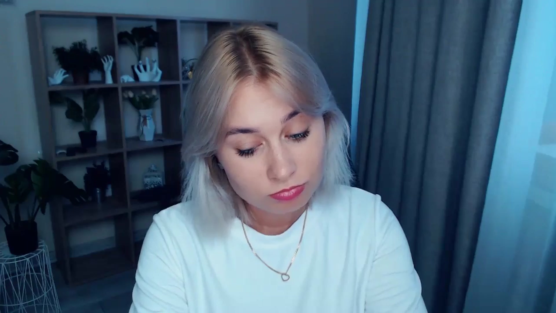 Gallery image thumbnail from Kukla_kolduna's myfreecams stream on, 07/24/2024, 17:49 image 13 of 20