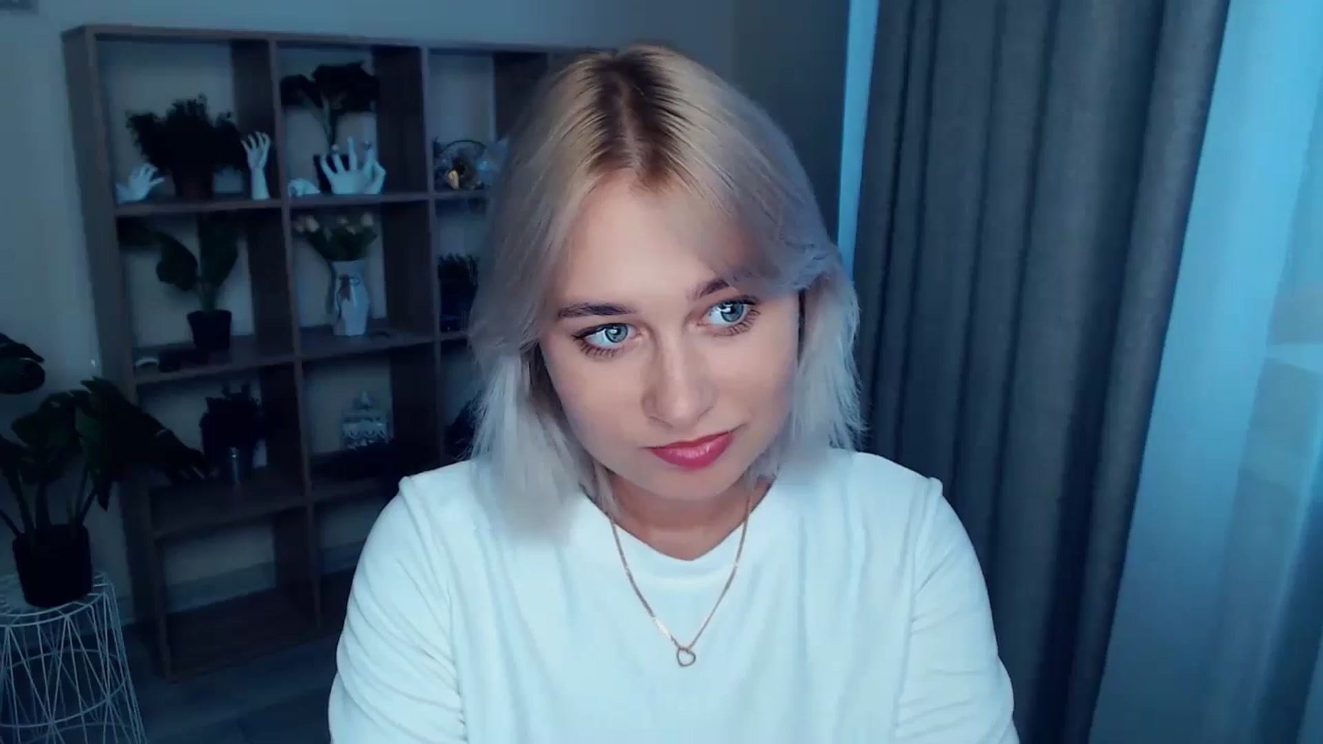 Gallery image thumbnail from Kukla_kolduna's myfreecams stream on, 07/24/2024, 17:49 image 17 of 20