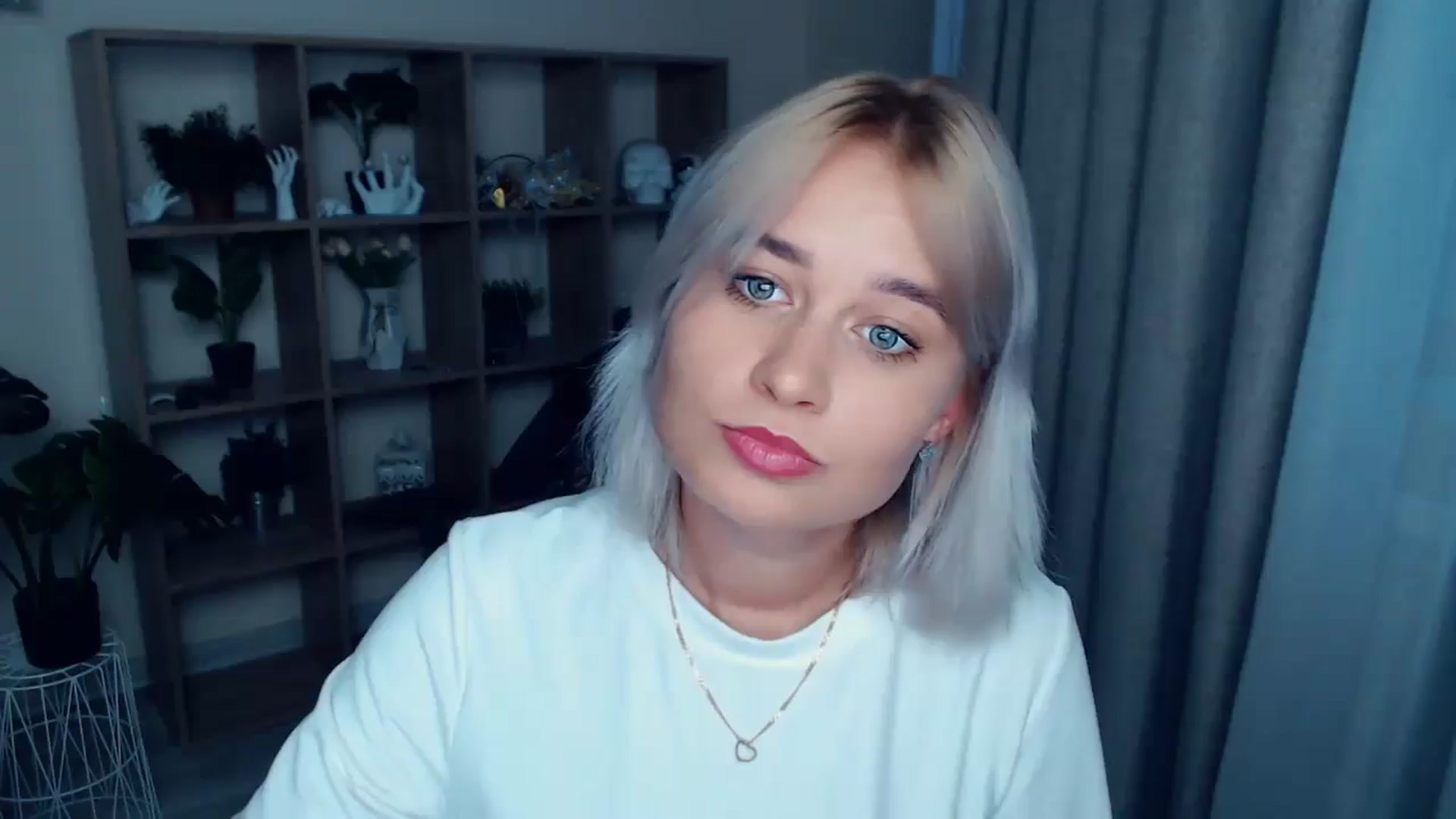 Gallery image thumbnail from Kukla_kolduna's myfreecams stream on, 07/24/2024, 18:13 image 15 of 20
