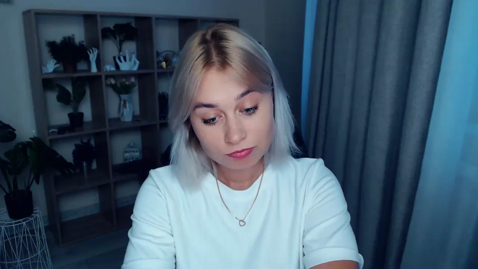 Gallery image thumbnail from Kukla_kolduna's myfreecams stream on, 07/24/2024, 18:13 image 3 of 20