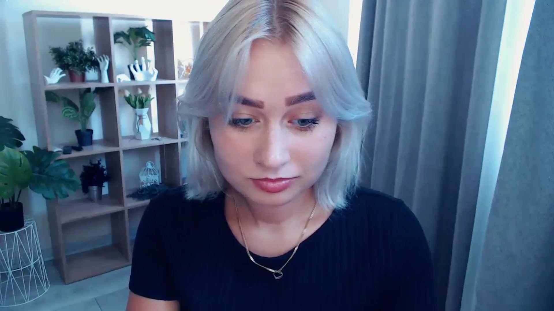Gallery image thumbnail from Kukla_kolduna's myfreecams stream on, 07/25/2024, 15:30 image 3 of 20
