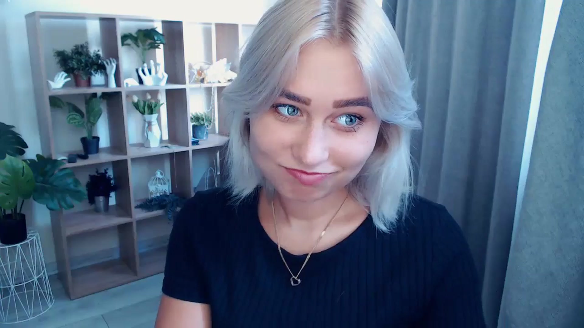 Gallery image thumbnail from Kukla_kolduna's myfreecams stream on, 07/25/2024, 15:30 image 8 of 20