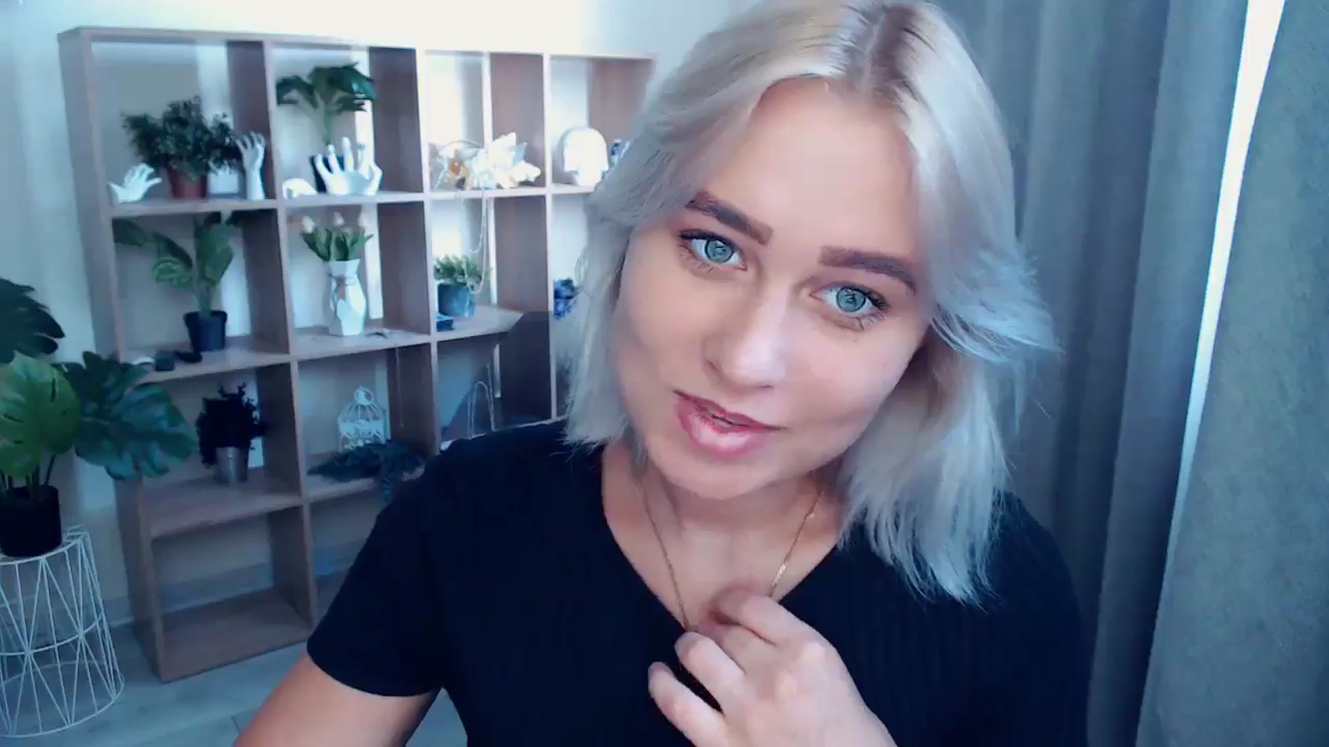Gallery image thumbnail from Kukla_kolduna's myfreecams stream on, 07/25/2024, 15:30 image 14 of 20