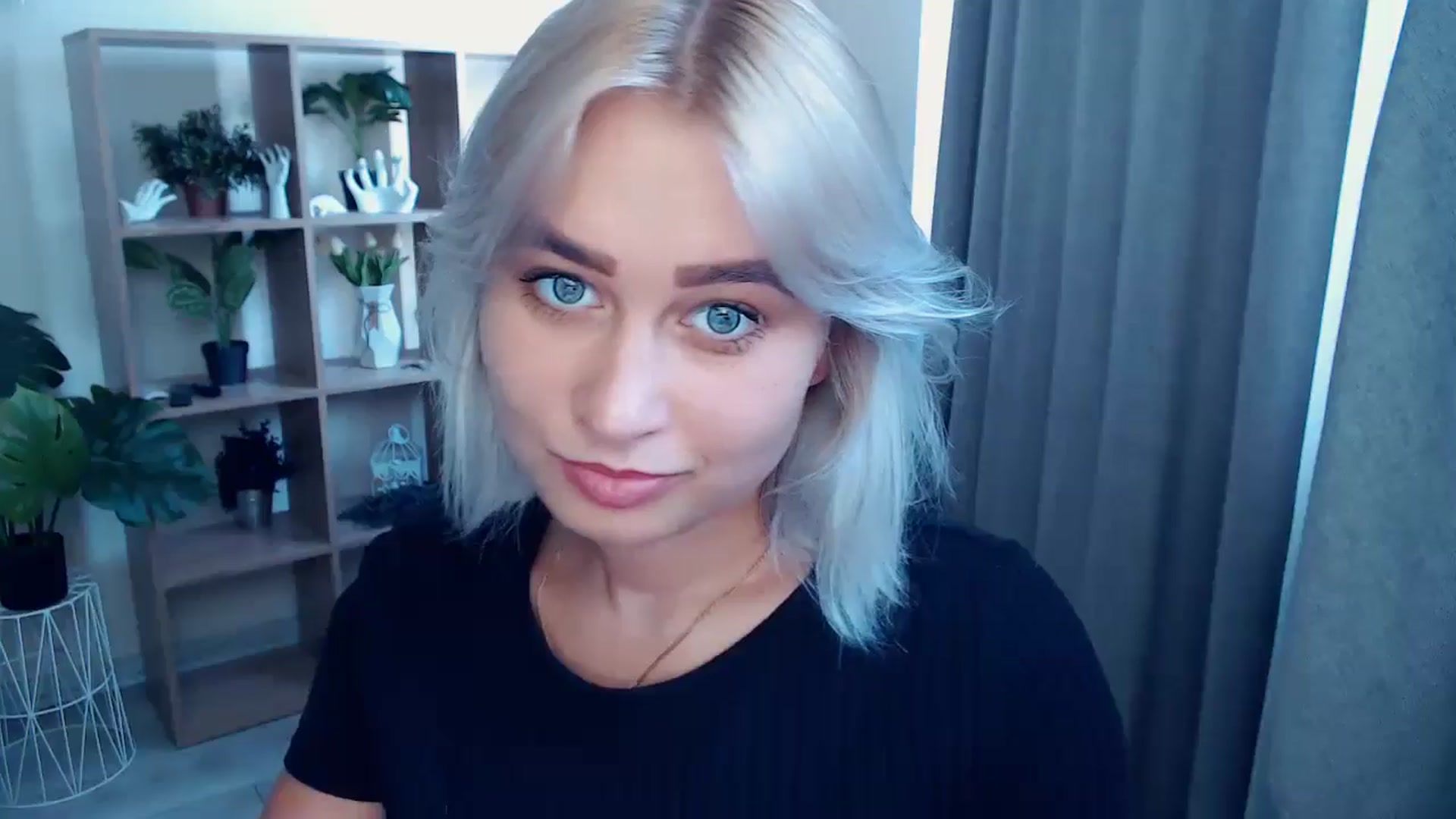 Gallery image thumbnail from Kukla_kolduna's myfreecams stream on, 07/25/2024, 15:30 image 13 of 20