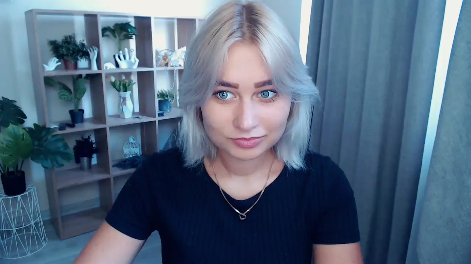 Gallery image thumbnail from Kukla_kolduna's myfreecams stream on, 07/25/2024, 15:30 image 17 of 20