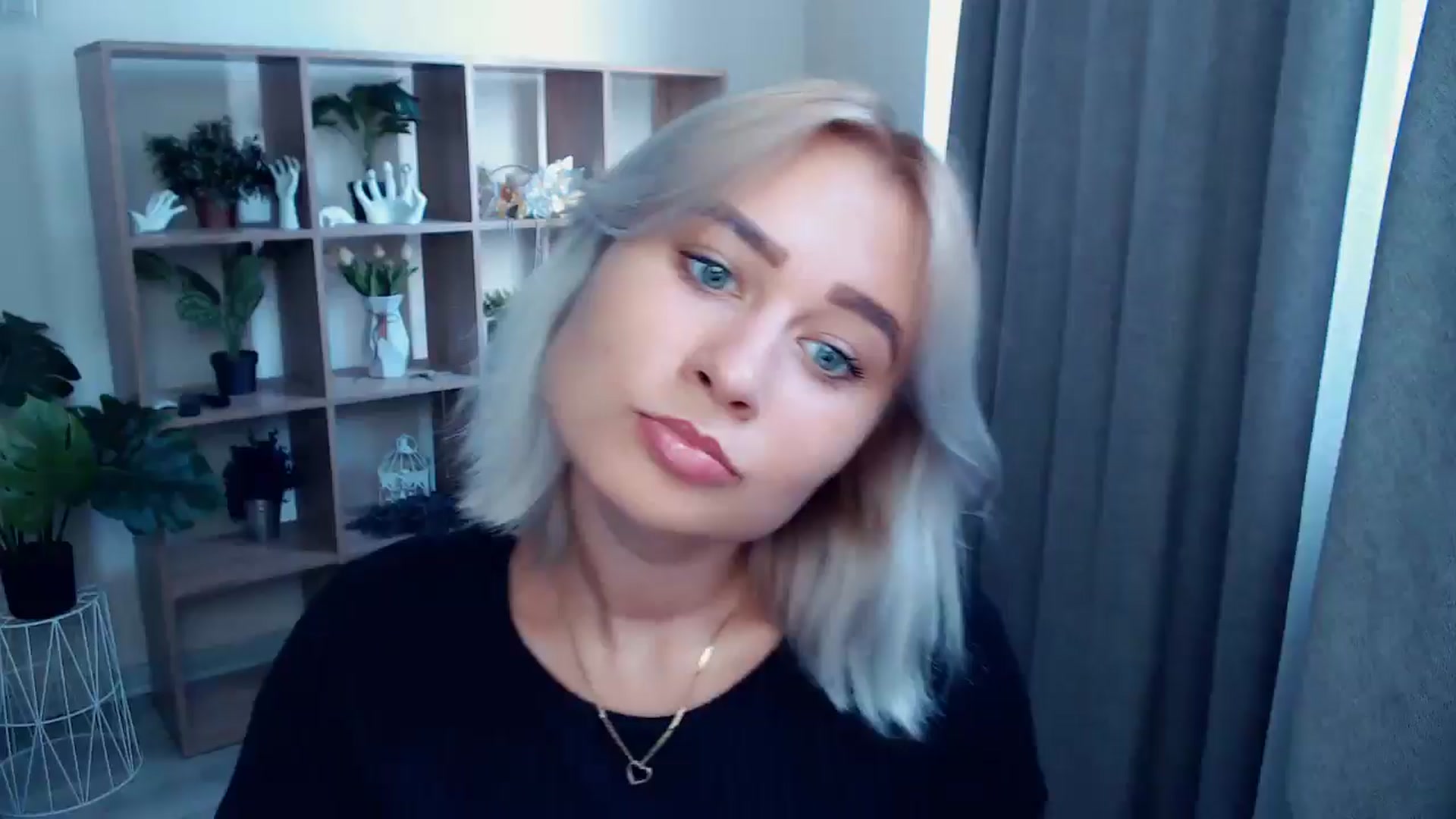 Gallery image thumbnail from Kukla_kolduna's myfreecams stream on, 07/25/2024, 16:43 image 3 of 20
