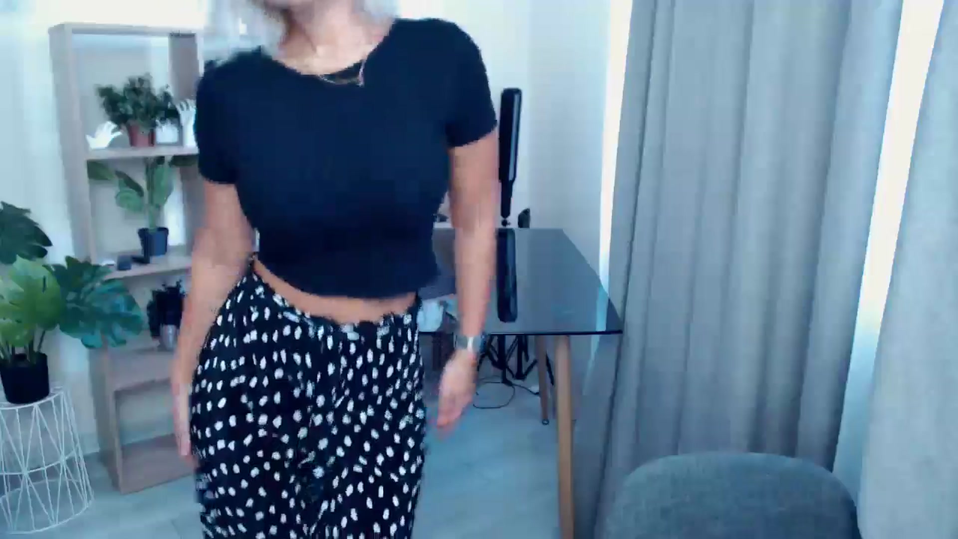 Gallery image thumbnail from Kukla_kolduna's myfreecams stream on, 07/25/2024, 16:43 image 8 of 20