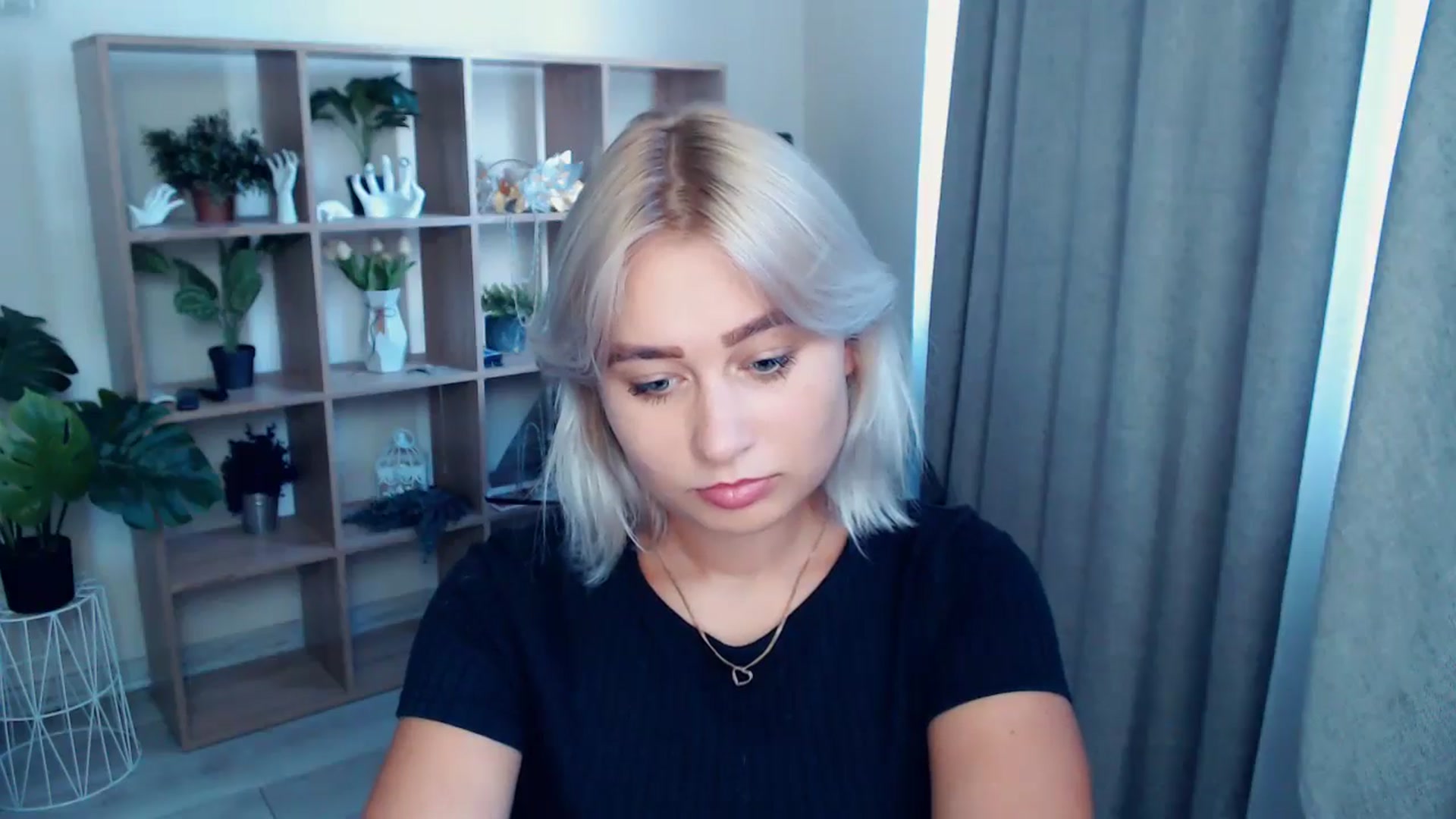 Gallery image thumbnail from Kukla_kolduna's myfreecams stream on, 07/25/2024, 16:43 image 17 of 20