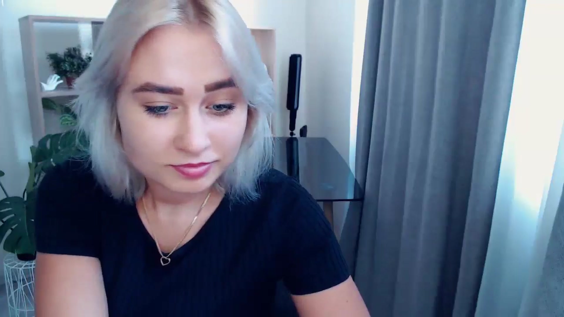 Gallery image thumbnail from Kukla_kolduna's myfreecams stream on, 07/26/2024, 14:27 image 17 of 20