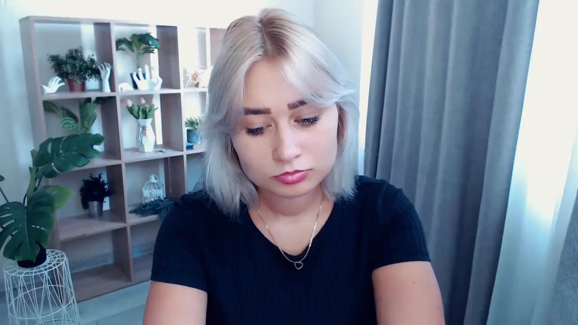 Gallery image thumbnail from Kukla_kolduna's myfreecams stream on, 07/26/2024, 14:27 image 11 of 20