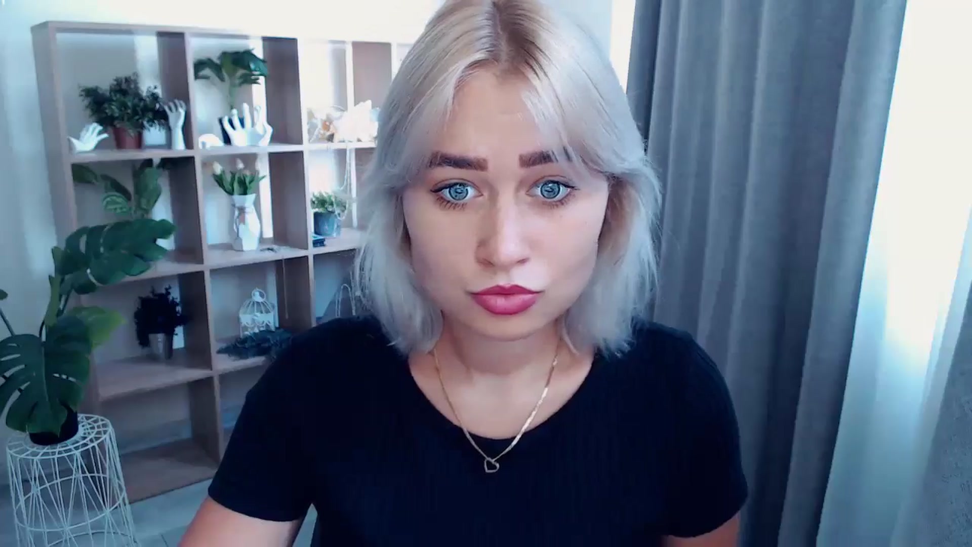 Gallery image thumbnail from Kukla_kolduna's myfreecams stream on, 07/26/2024, 14:27 image 6 of 20