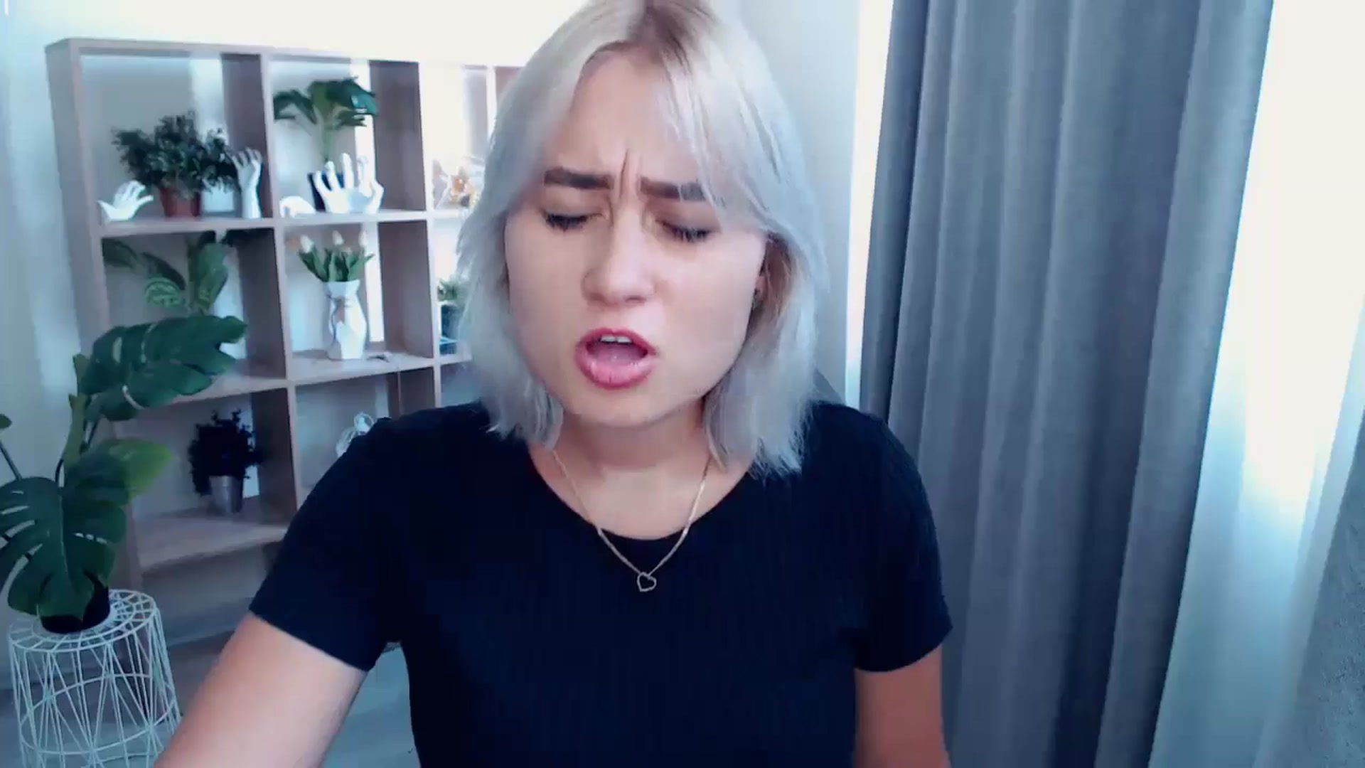 Gallery image thumbnail from Kukla_kolduna's myfreecams stream on, 07/26/2024, 14:27 image 7 of 20