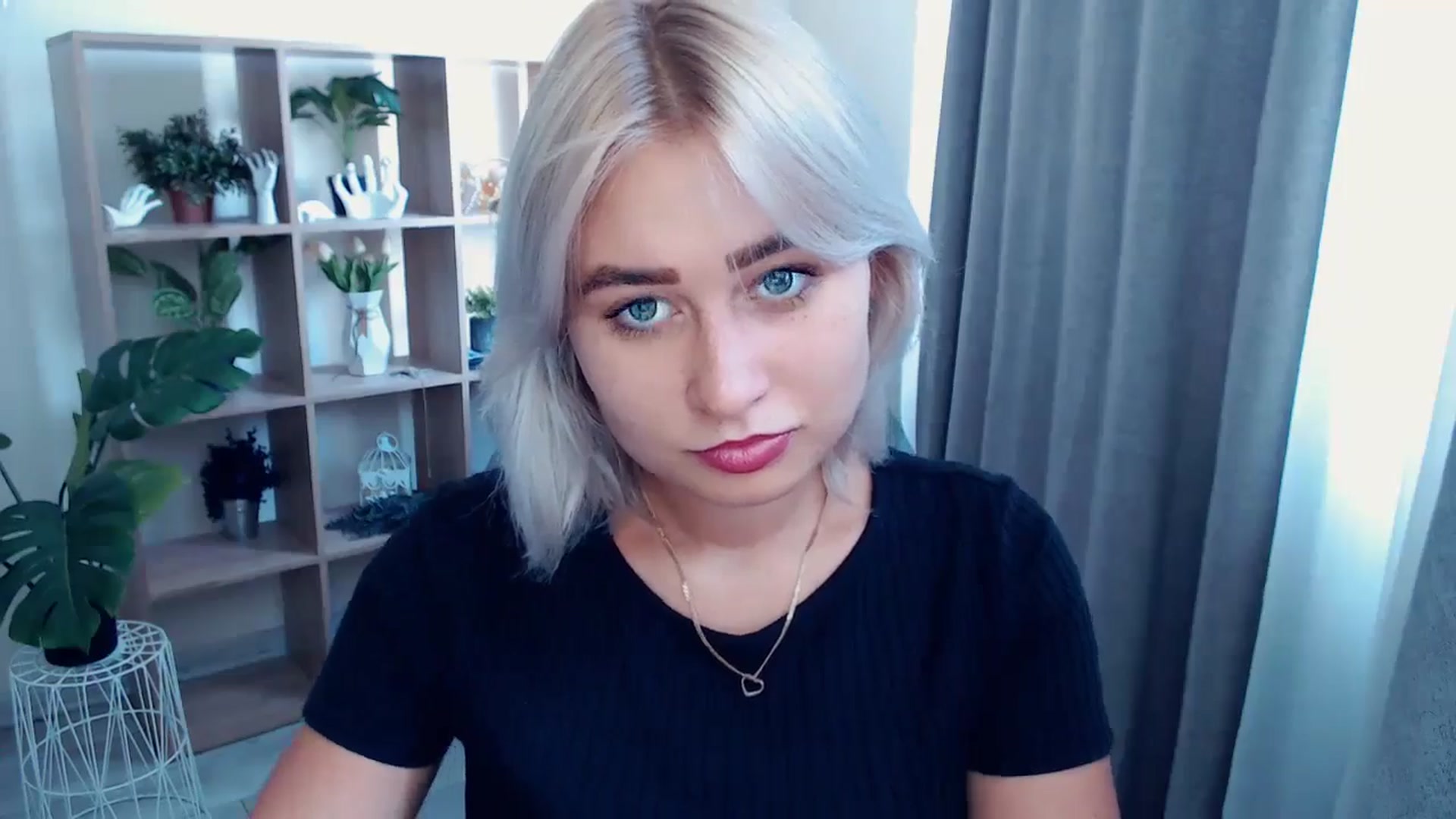 Gallery image thumbnail from Kukla_kolduna's myfreecams stream on, 07/26/2024, 14:27 image 4 of 20