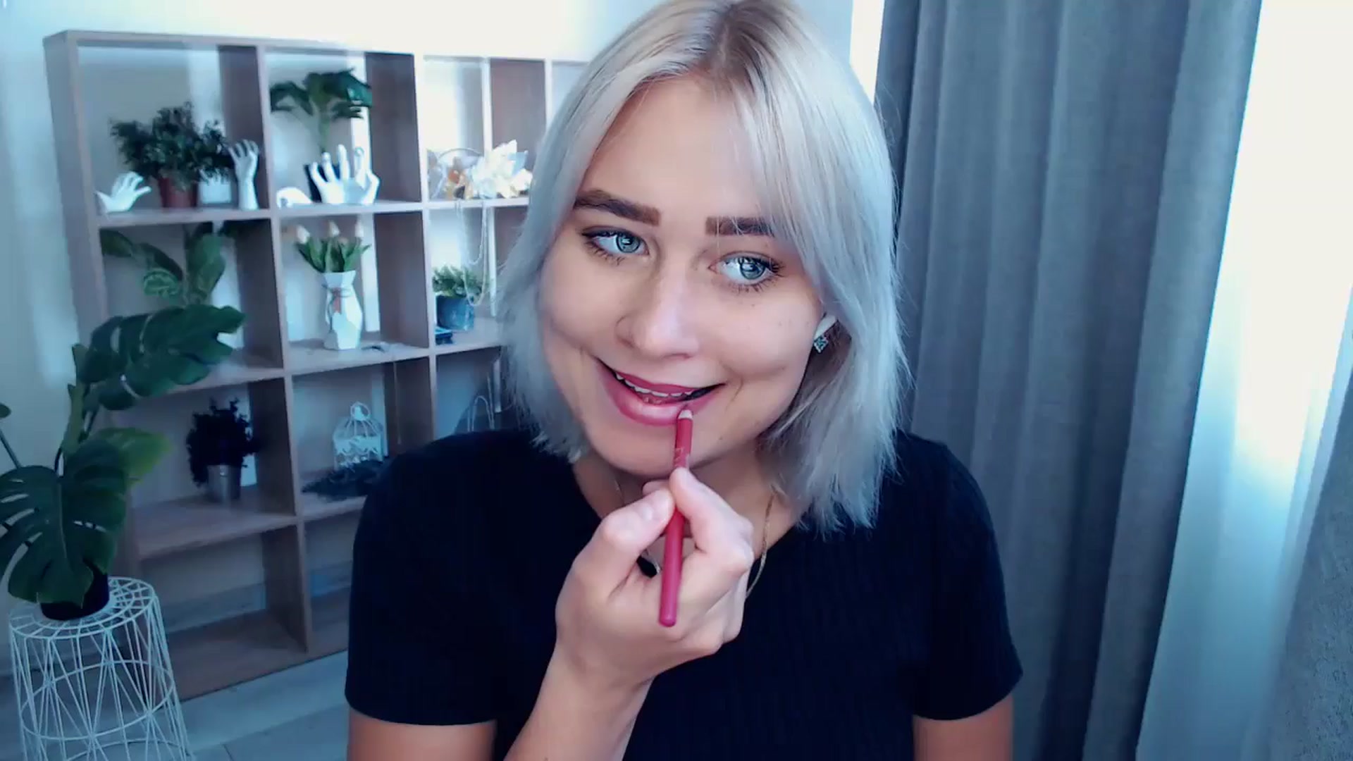Gallery image thumbnail from Kukla_kolduna's myfreecams stream on, 07/26/2024, 14:27 image 1 of 20