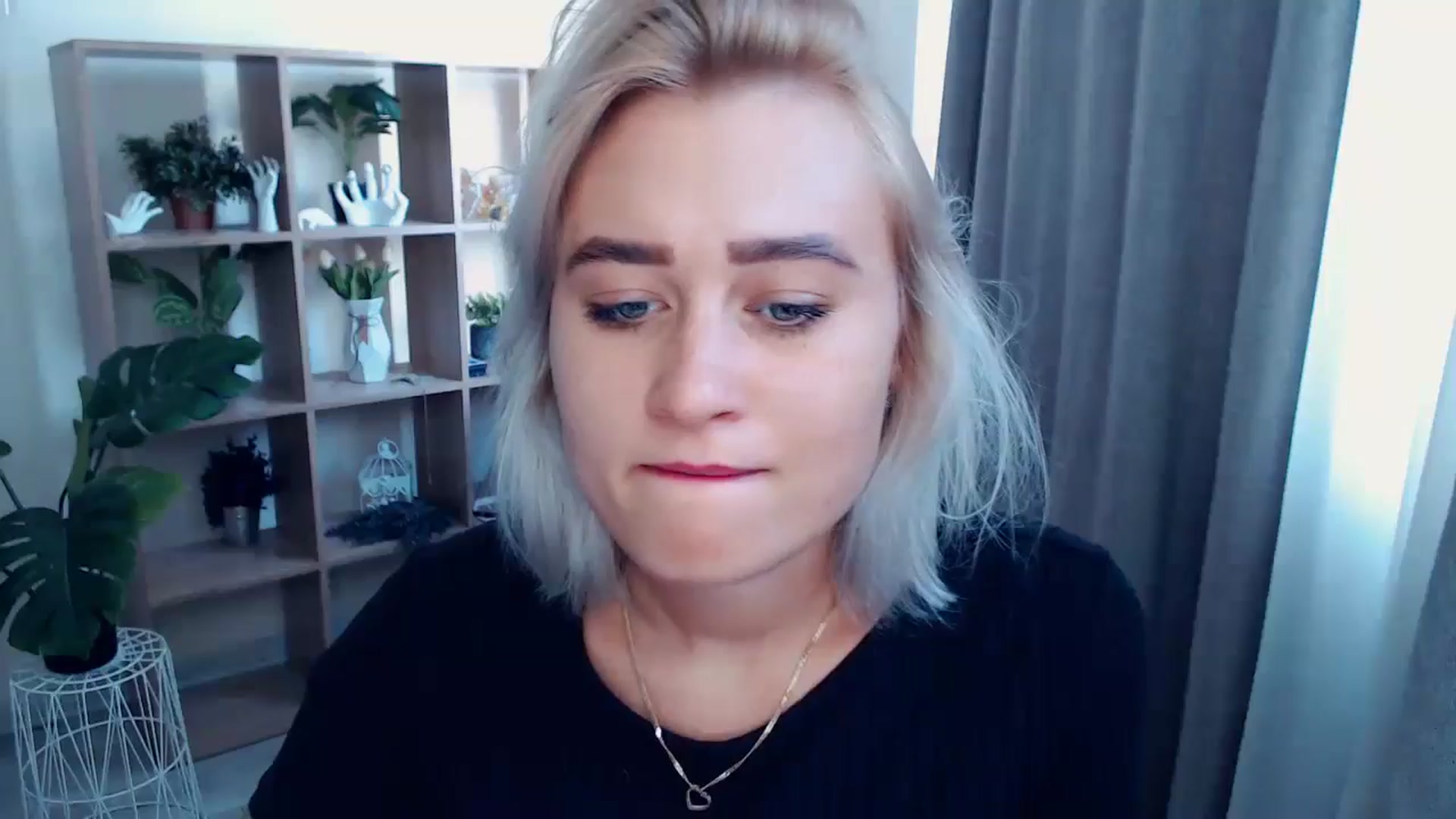 Gallery image thumbnail from Kukla_kolduna's myfreecams stream on, 07/26/2024, 15:19 image 16 of 20