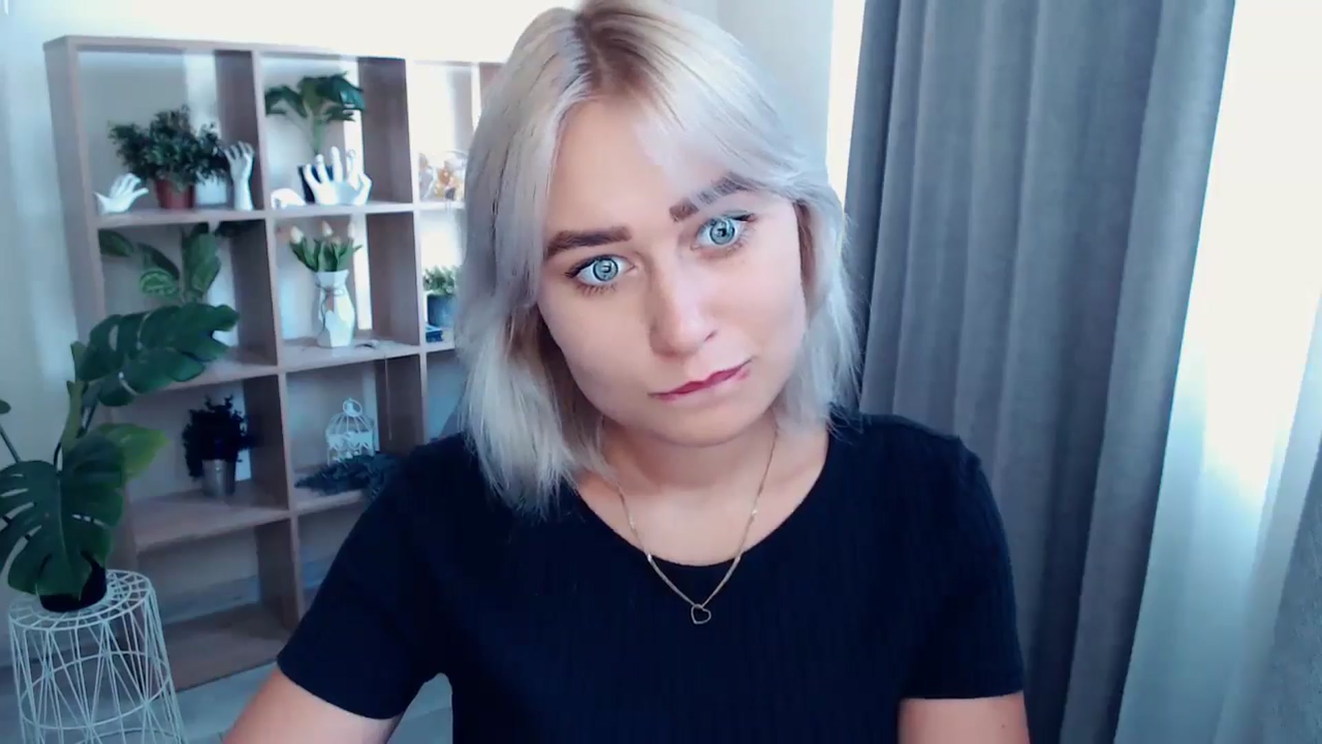 Gallery image thumbnail from Kukla_kolduna's myfreecams stream on, 07/26/2024, 15:19 image 12 of 20