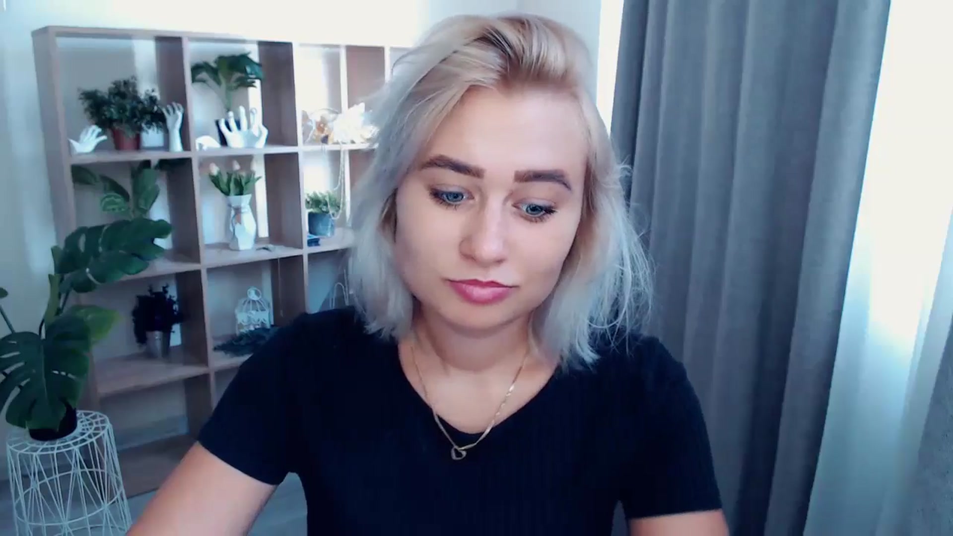 Gallery image thumbnail from Kukla_kolduna's myfreecams stream on, 07/26/2024, 15:19 image 18 of 20