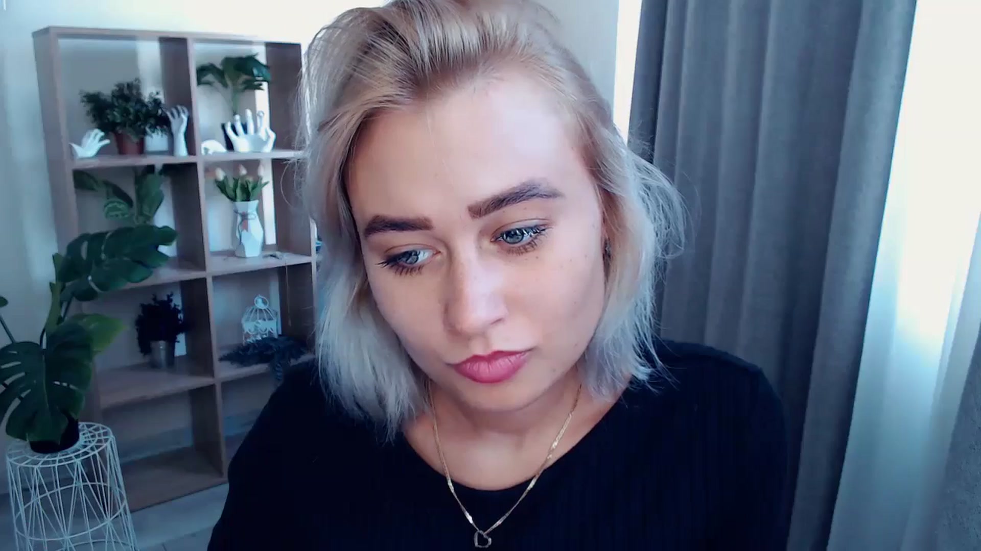 Gallery image thumbnail from Kukla_kolduna's myfreecams stream on, 07/26/2024, 15:19 image 15 of 20