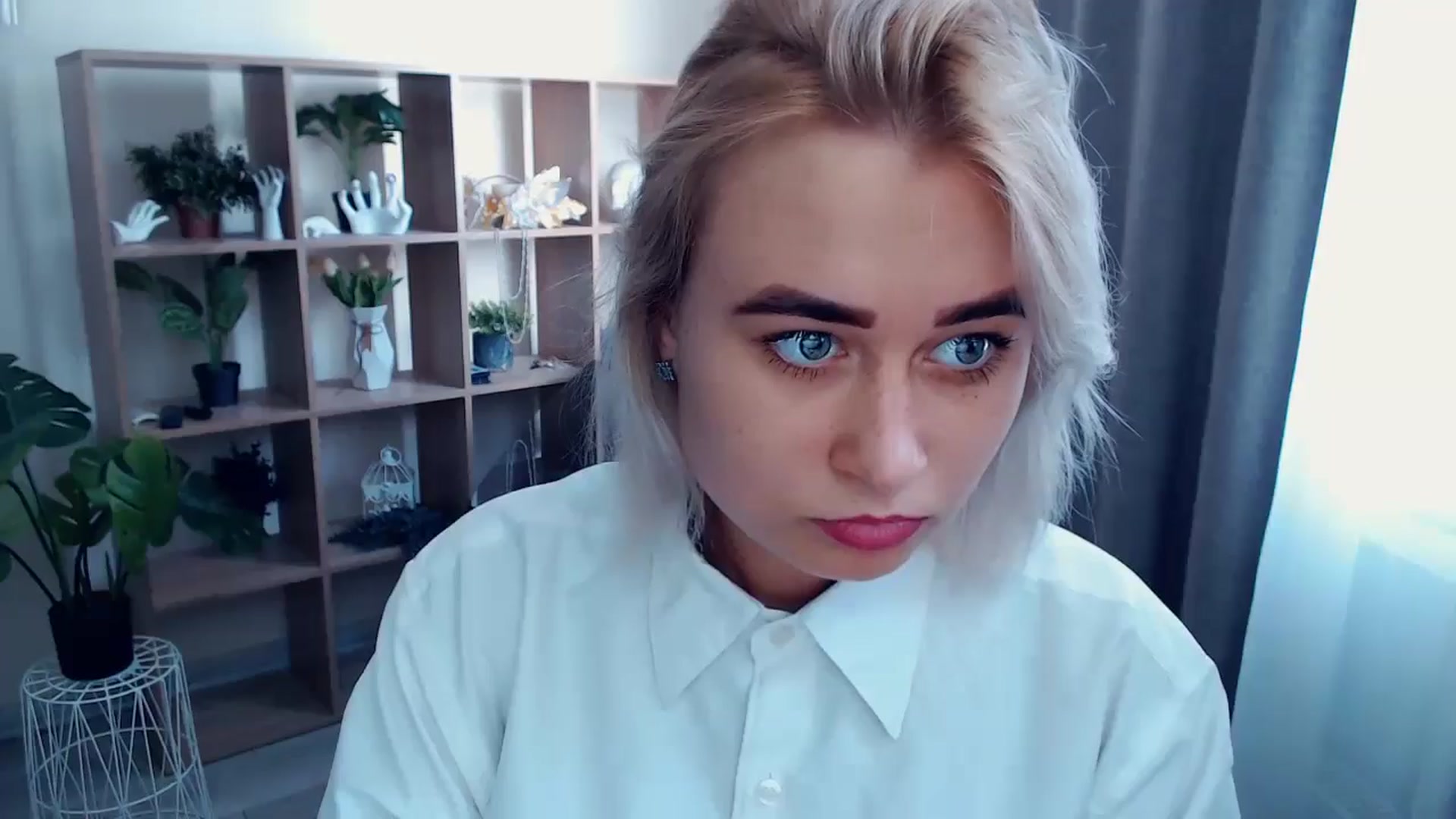 Gallery image thumbnail from Kukla_kolduna's myfreecams stream on, 07/27/2024, 13:59 image 19 of 20