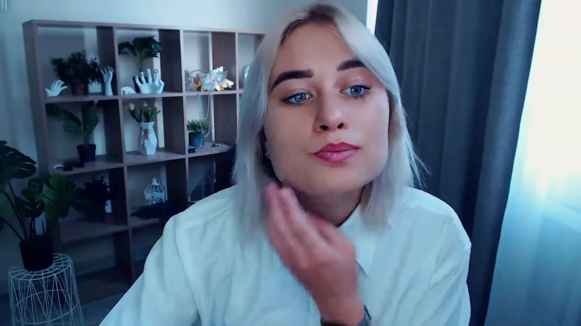Gallery image thumbnail from Kukla_kolduna's myfreecams stream on, 07/27/2024, 15:22 image 7 of 20