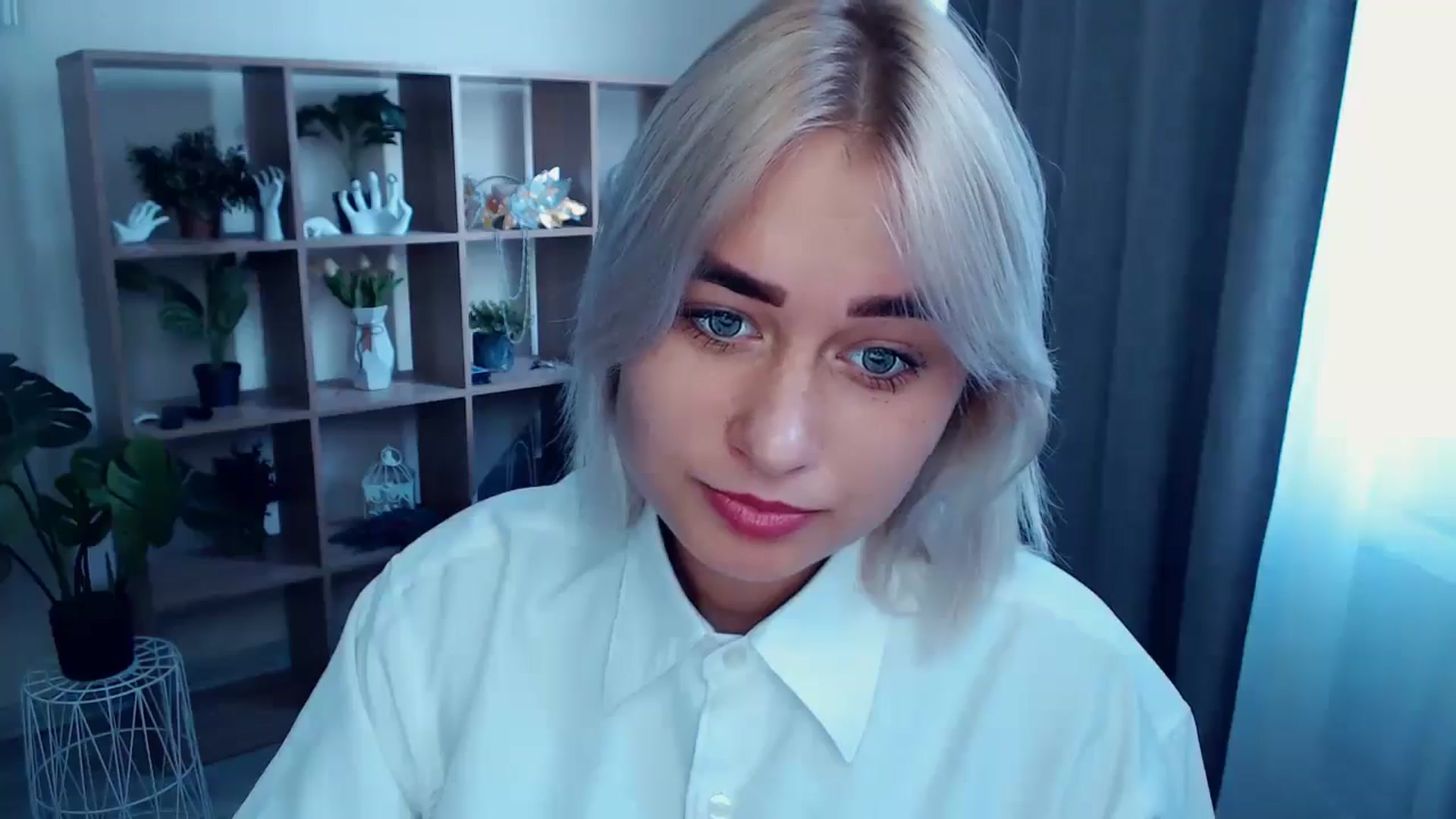 Gallery image thumbnail from Kukla_kolduna's myfreecams stream on, 07/27/2024, 15:22 image 3 of 20