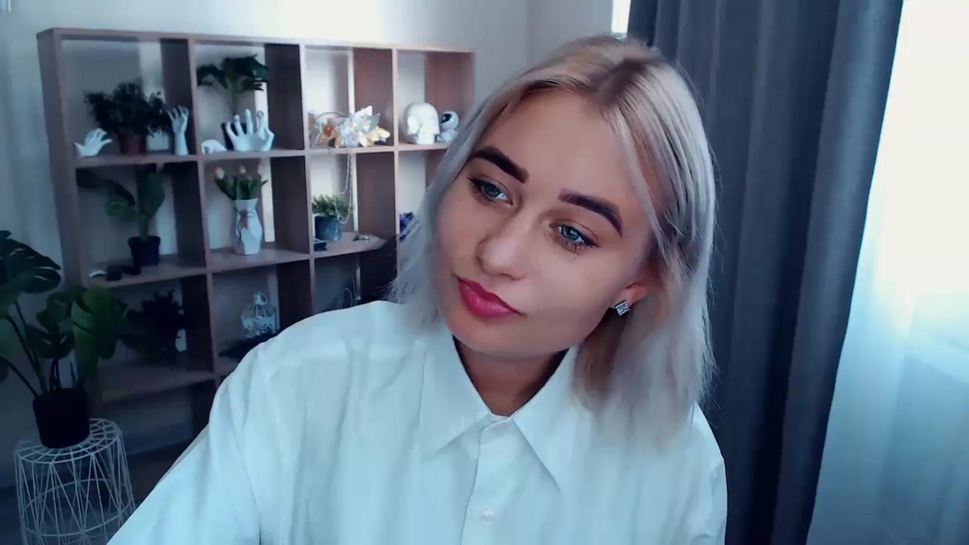 Gallery image thumbnail from Kukla_kolduna's myfreecams stream on, 07/27/2024, 16:14 image 2 of 20