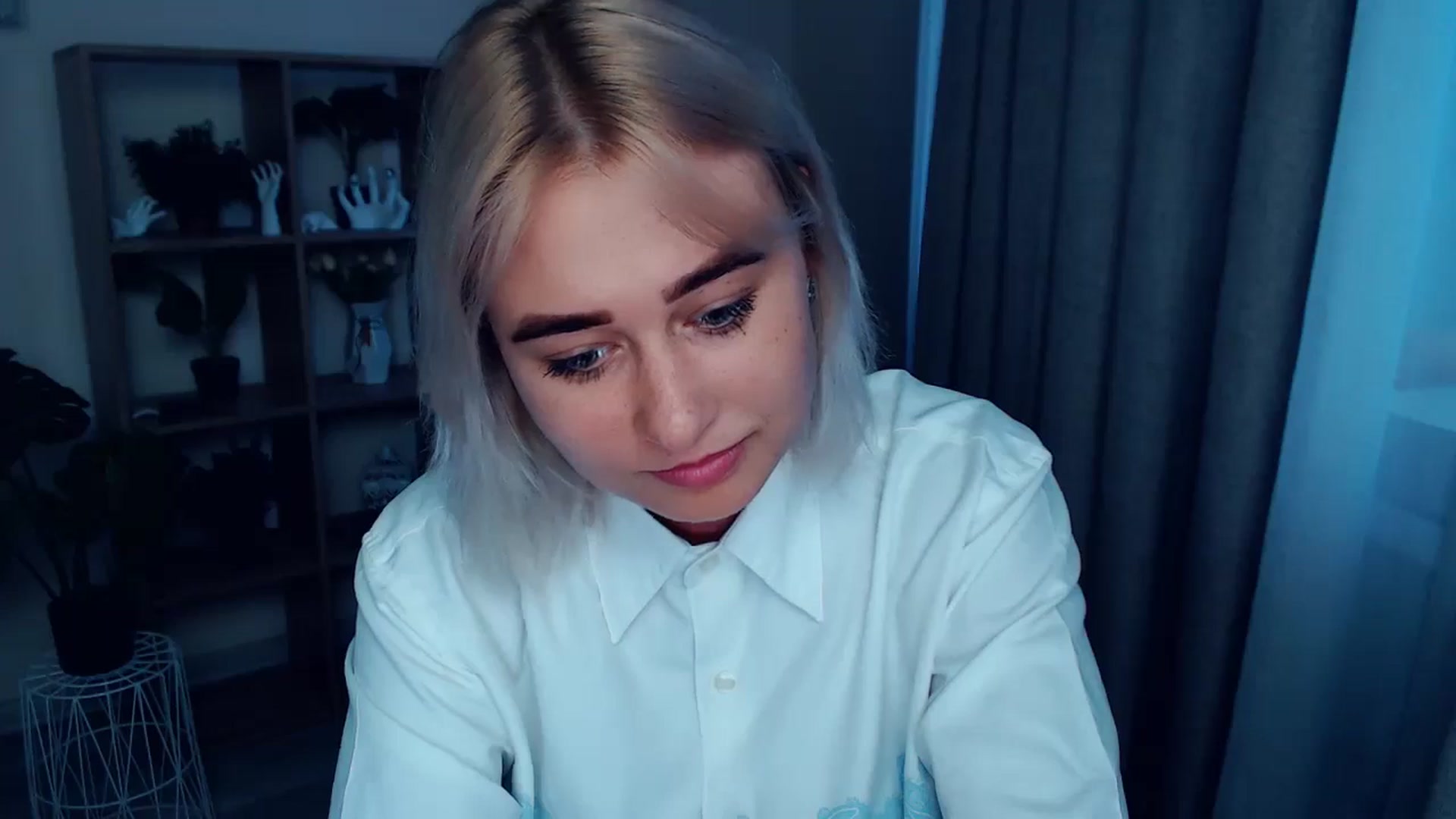 Gallery image thumbnail from Kukla_kolduna's myfreecams stream on, 07/27/2024, 18:02 image 12 of 20
