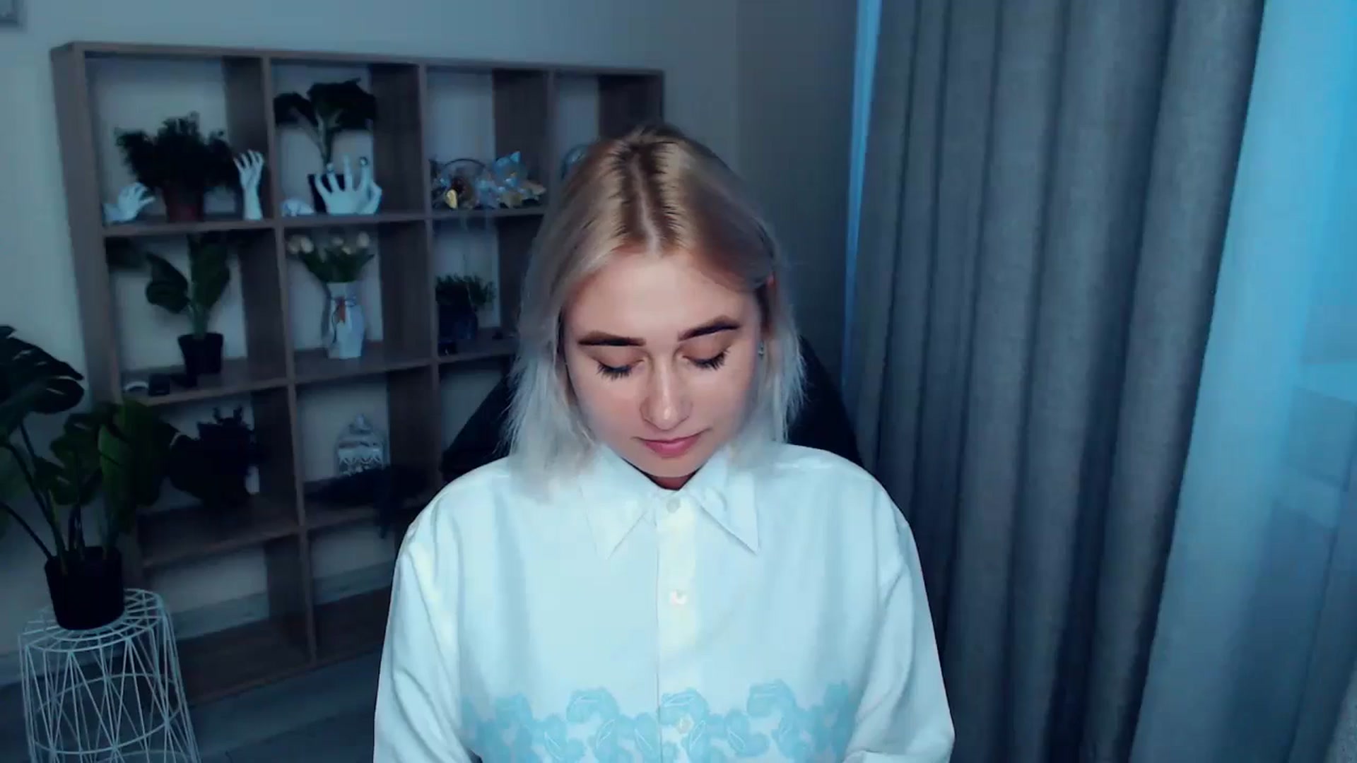 Gallery image thumbnail from Kukla_kolduna's myfreecams stream on, 07/27/2024, 18:02 image 16 of 20