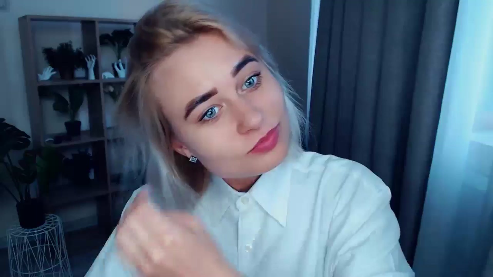 Gallery image thumbnail from Kukla_kolduna's myfreecams stream on, 07/27/2024, 18:02 image 4 of 20