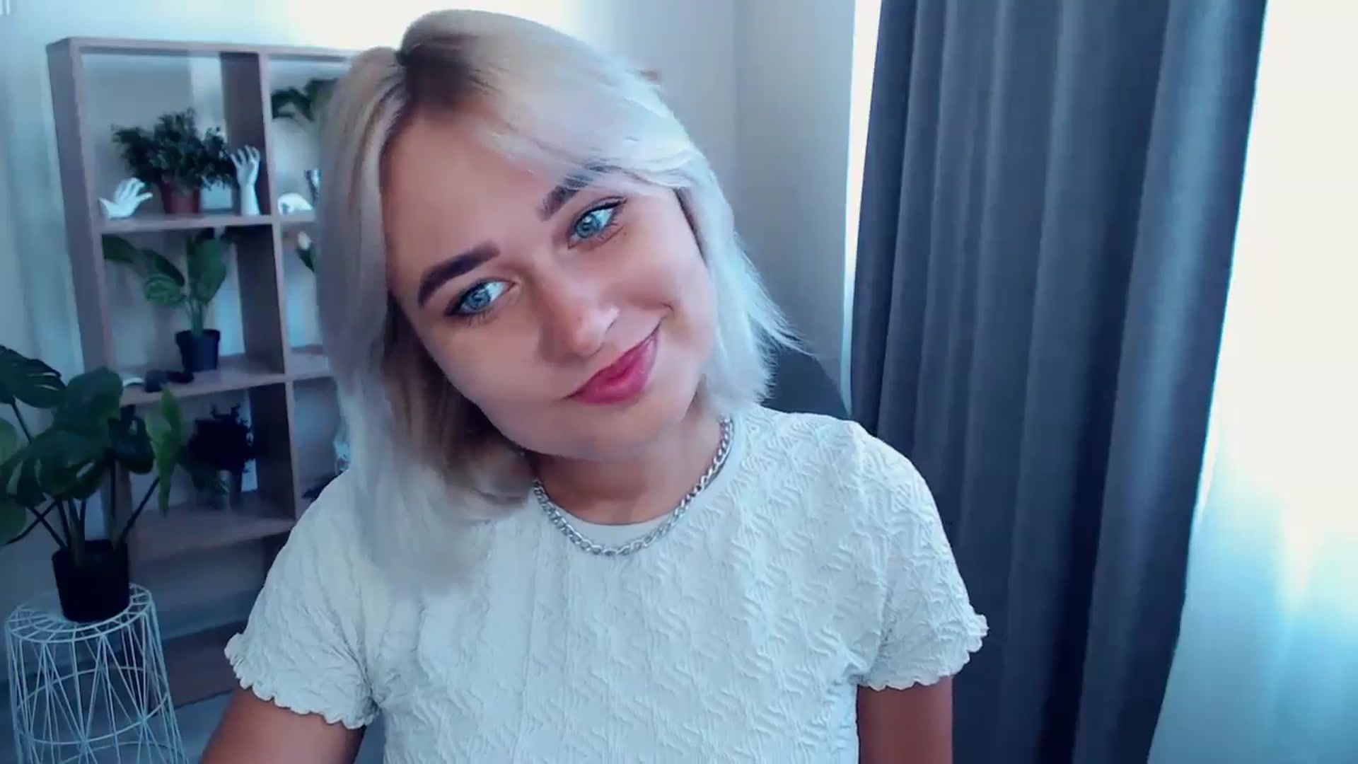 Gallery image thumbnail from Kukla_kolduna's myfreecams stream on, 07/28/2024, 15:05 image 20 of 20