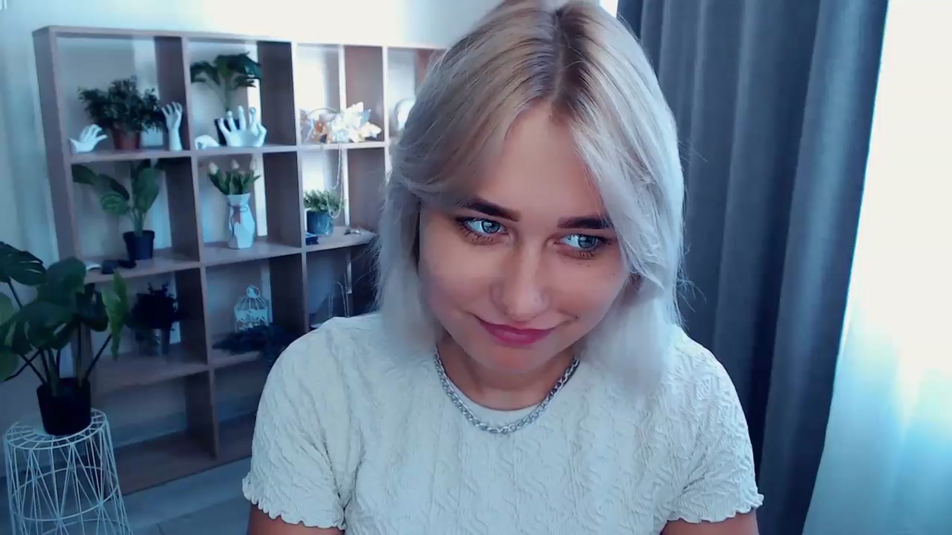 Gallery image thumbnail from Kukla_kolduna's myfreecams stream on, 07/28/2024, 15:05 image 19 of 20