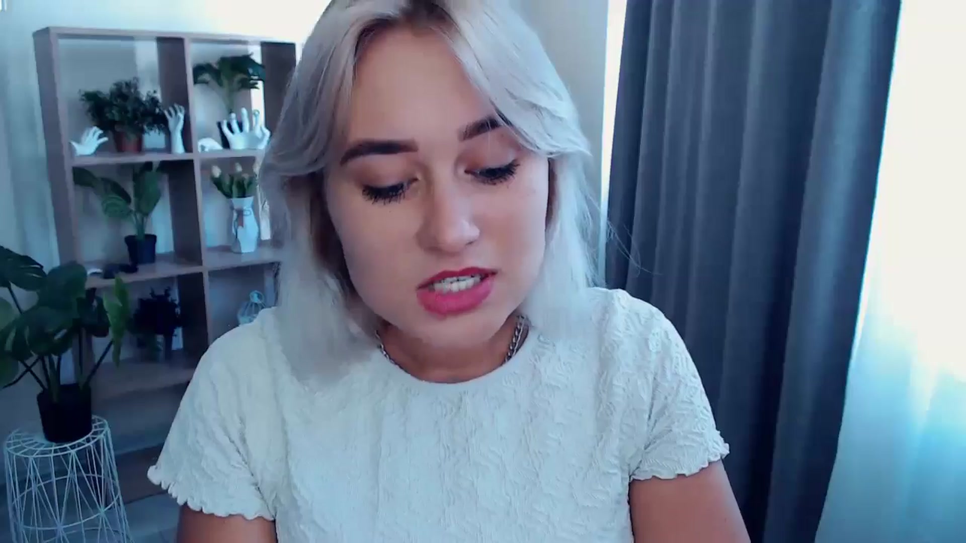 Gallery image thumbnail from Kukla_kolduna's myfreecams stream on, 07/28/2024, 15:05 image 11 of 20