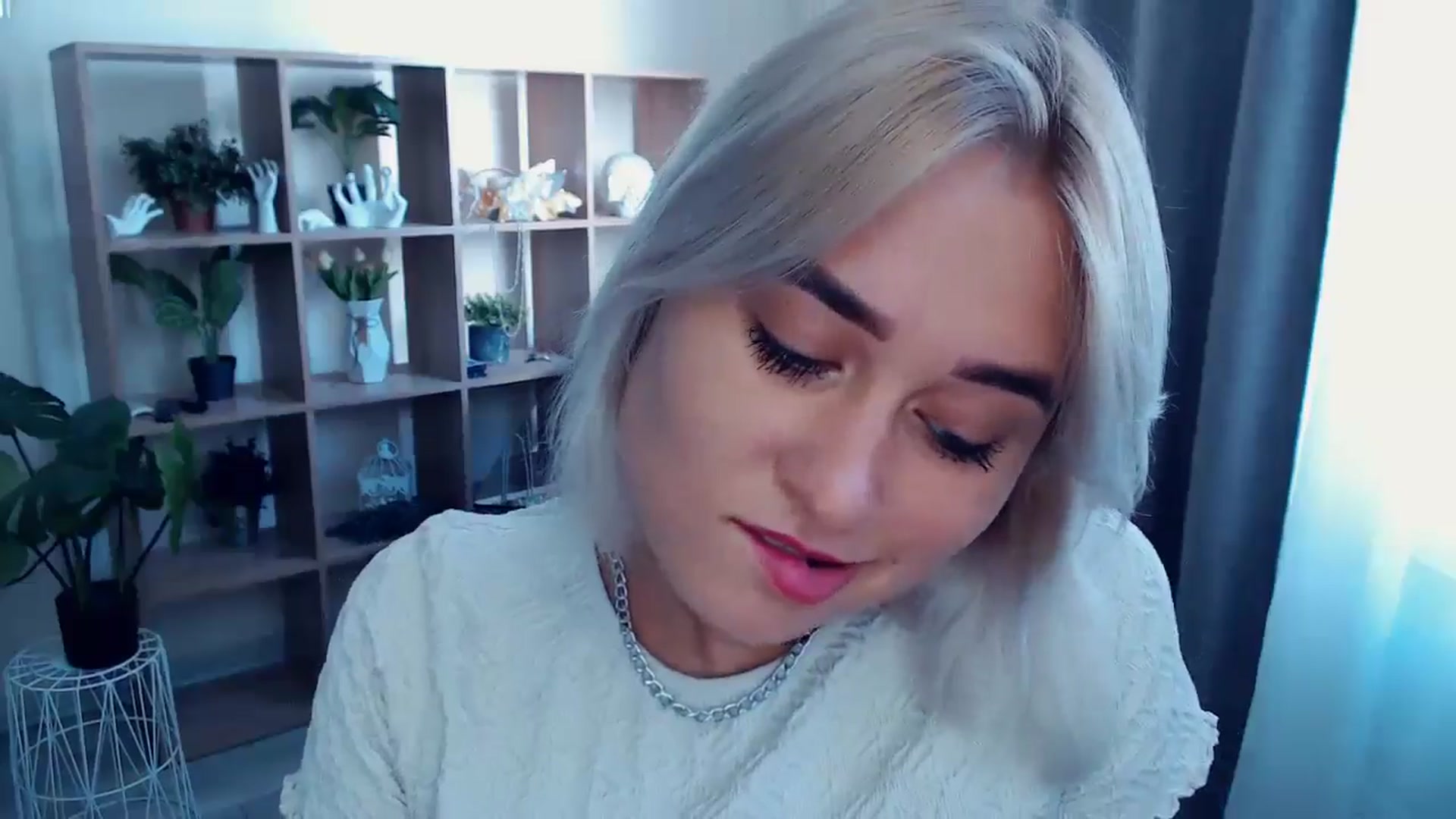 Gallery image thumbnail from Kukla_kolduna's myfreecams stream on, 07/28/2024, 15:05 image 7 of 20