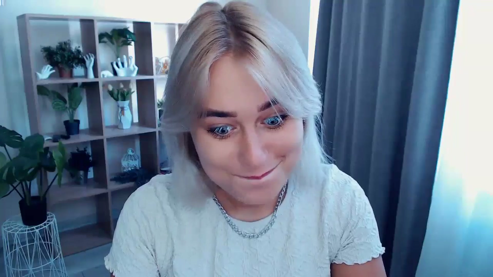 Gallery image thumbnail from Kukla_kolduna's myfreecams stream on, 07/28/2024, 15:05 image 15 of 20