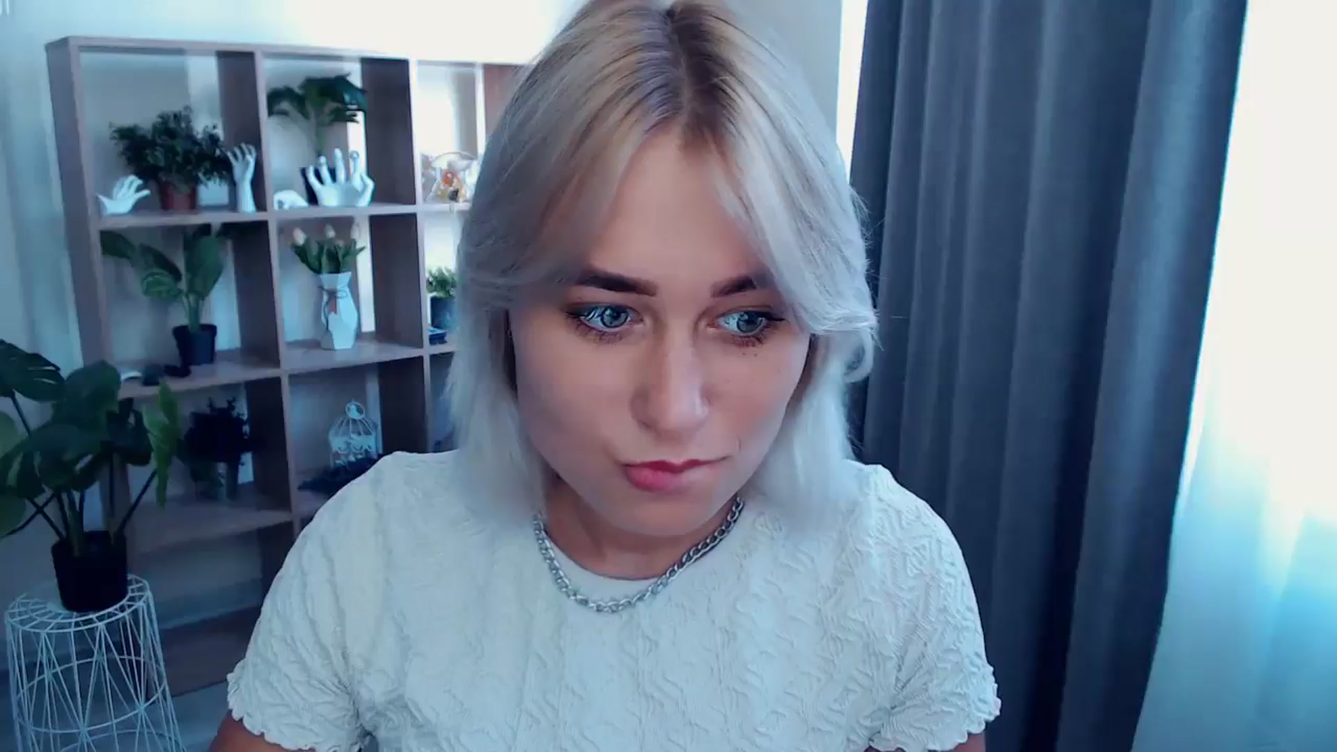 Gallery image thumbnail from Kukla_kolduna's myfreecams stream on, 07/28/2024, 15:20 image 1 of 20
