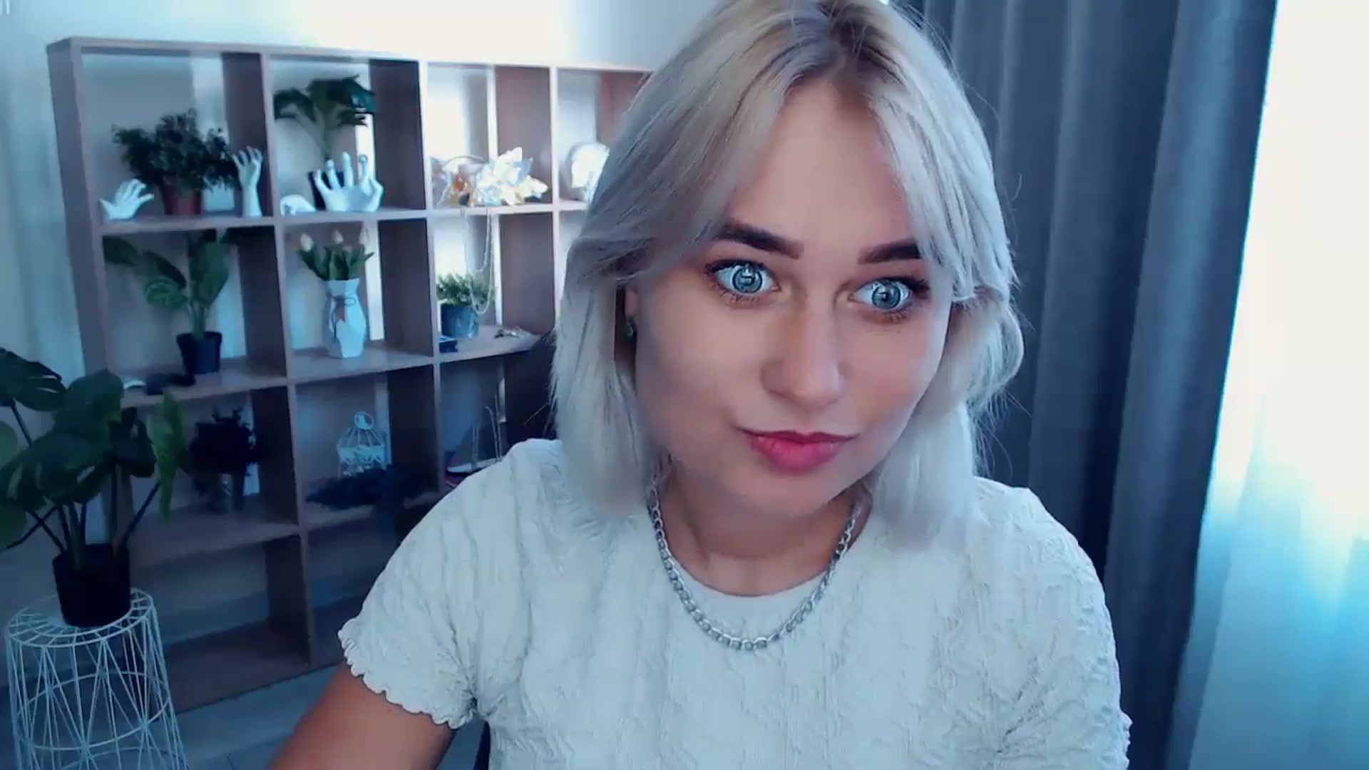 Gallery image thumbnail from Kukla_kolduna's myfreecams stream on, 07/28/2024, 15:20 image 14 of 20
