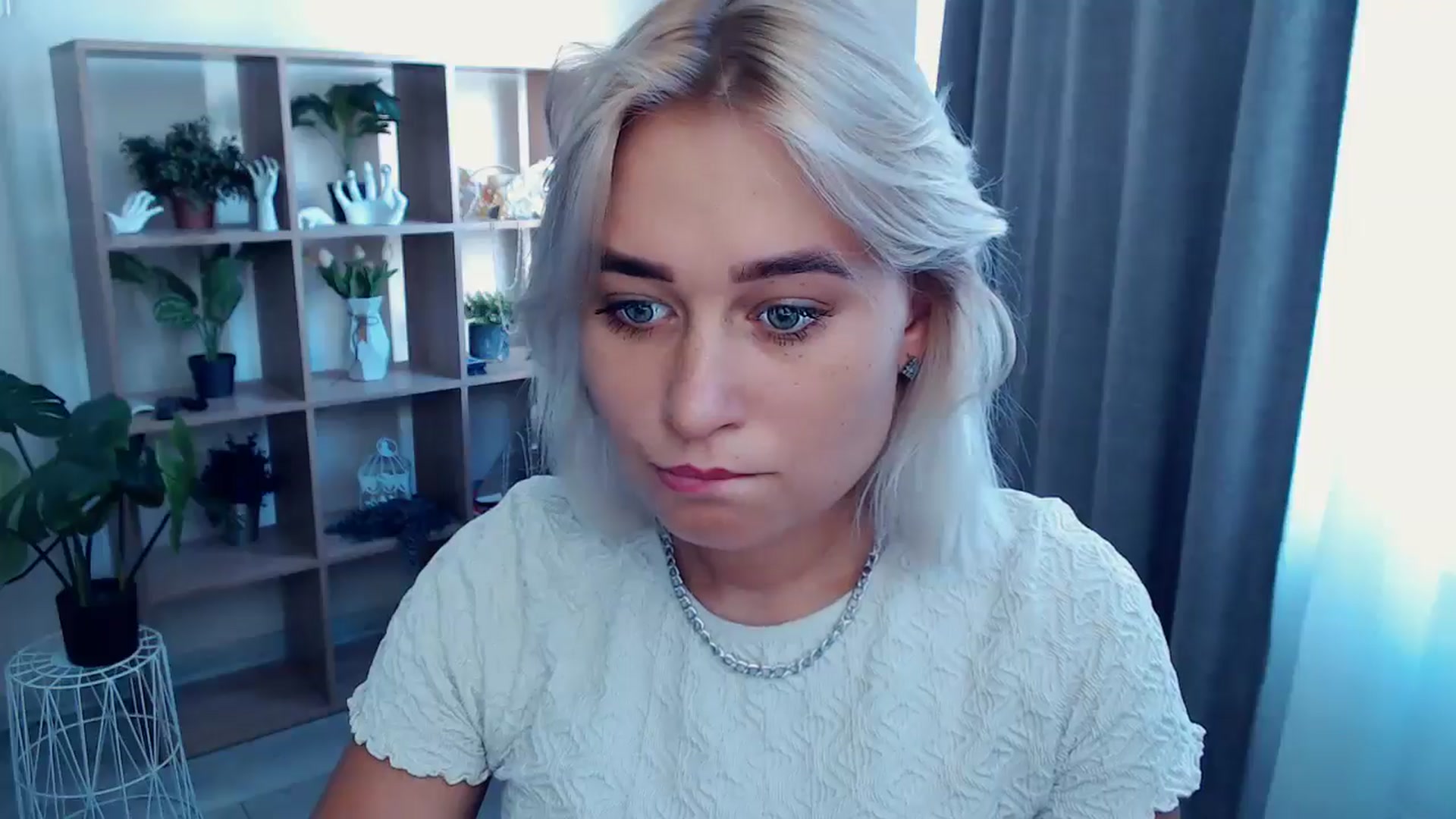 Gallery image thumbnail from Kukla_kolduna's myfreecams stream on, 07/28/2024, 15:20 image 17 of 20