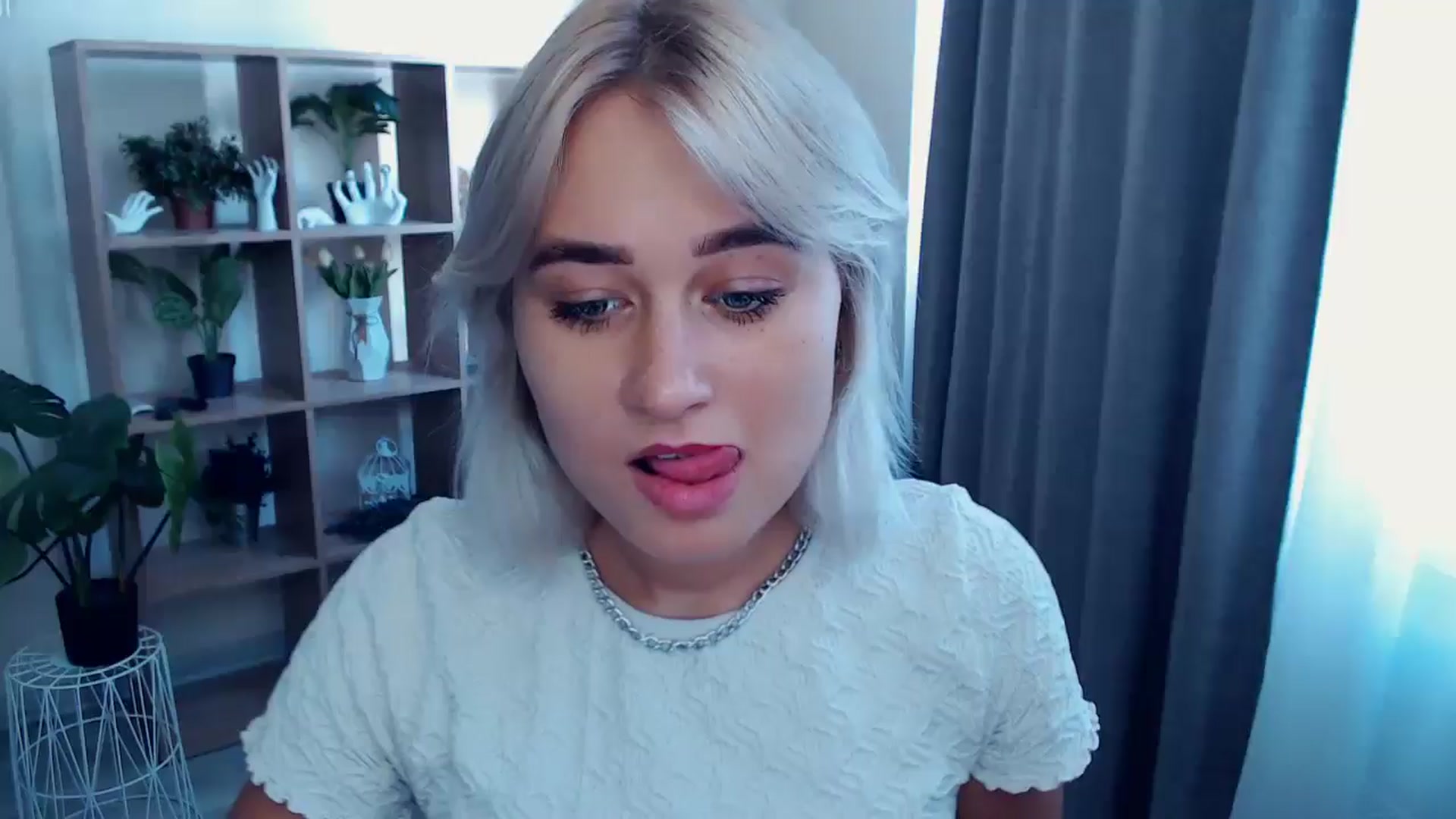 Gallery image thumbnail from Kukla_kolduna's myfreecams stream on, 07/28/2024, 15:20 image 4 of 20