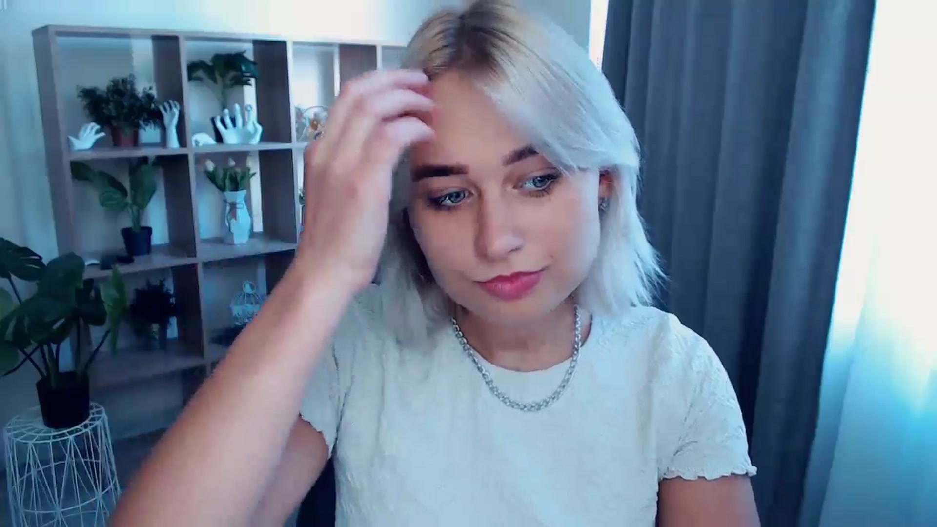 Gallery image thumbnail from Kukla_kolduna's myfreecams stream on, 07/28/2024, 15:38 image 15 of 20