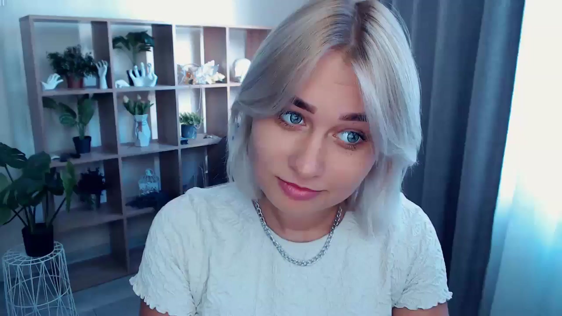 Gallery image thumbnail from Kukla_kolduna's myfreecams stream on, 07/28/2024, 15:38 image 18 of 20