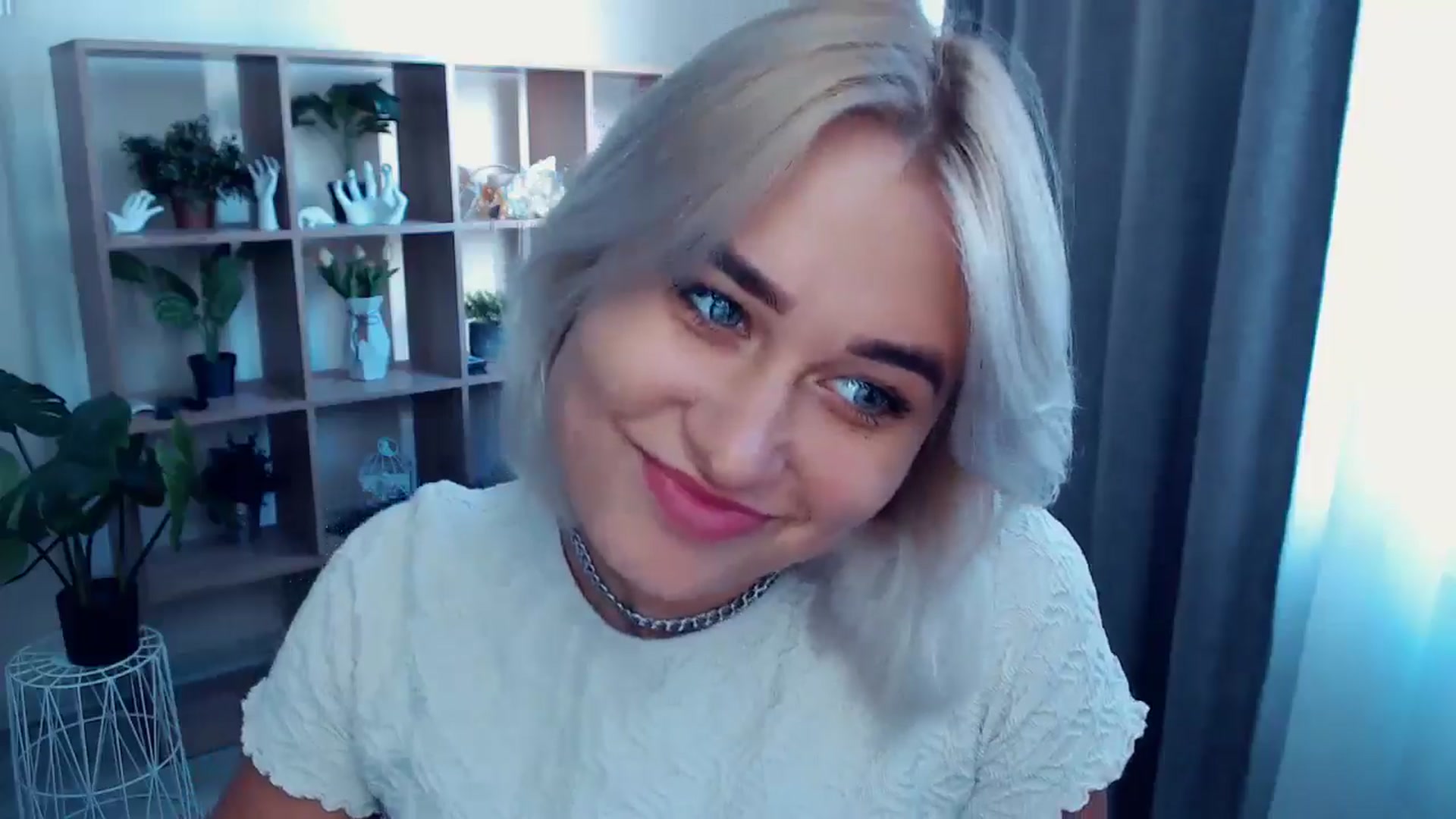 Gallery image thumbnail from Kukla_kolduna's myfreecams stream on, 07/28/2024, 15:38 image 2 of 20
